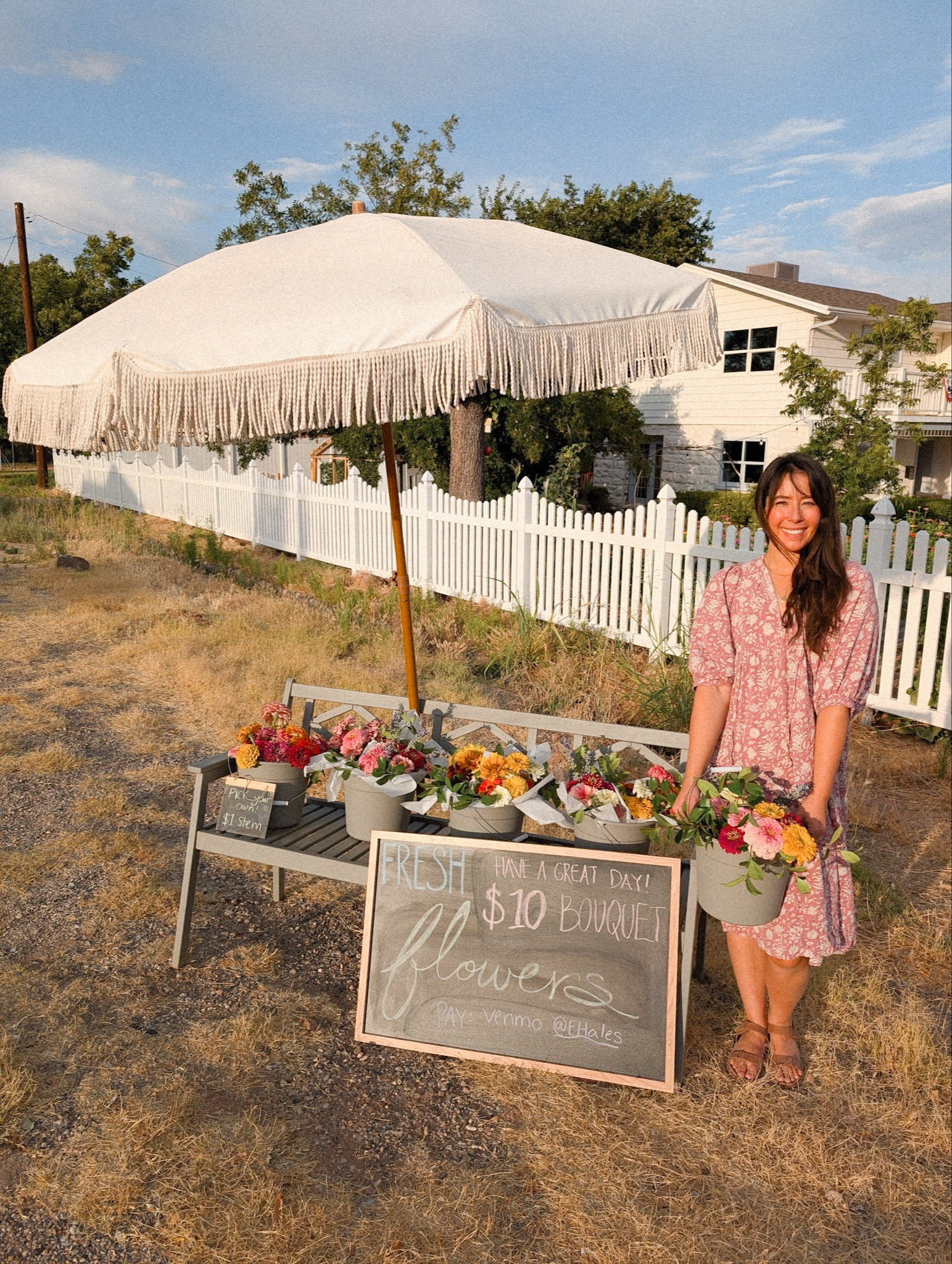 Roadside Flower Stand 🌻

#LTKSeasonal #LTKFindsUnder100 #LTKHome