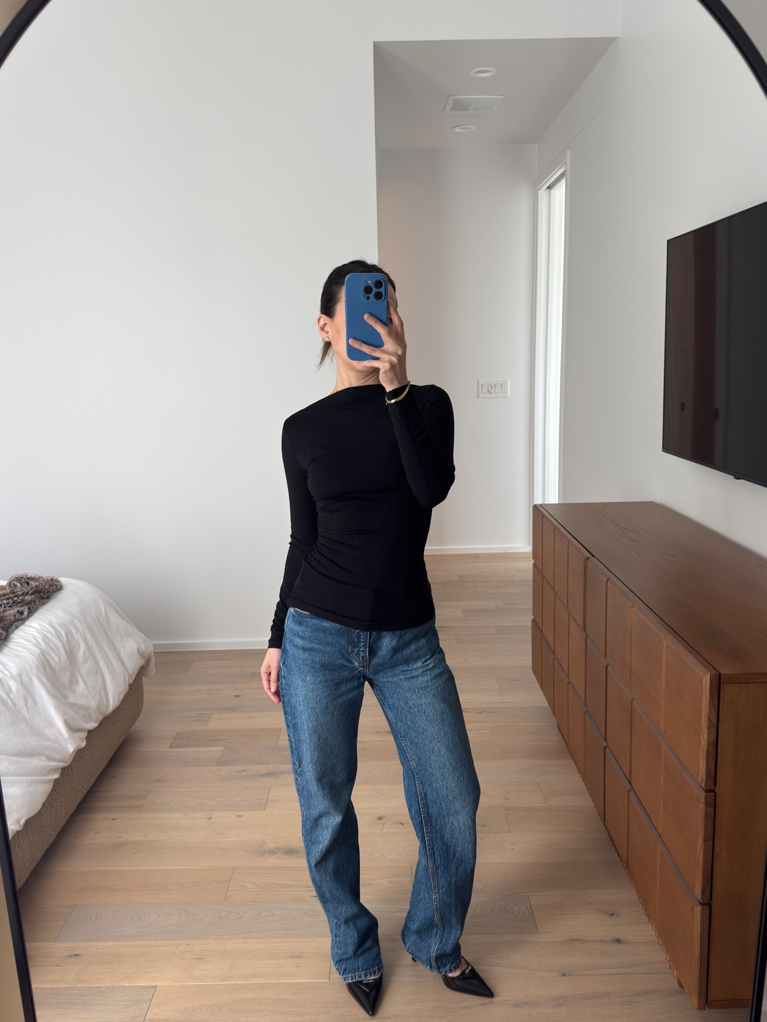 Perfect easy top to wear for date night or night out #springfashion #springoutfit 

#LTKPetite #LTKFindsUnder100 #LTKStyleTip