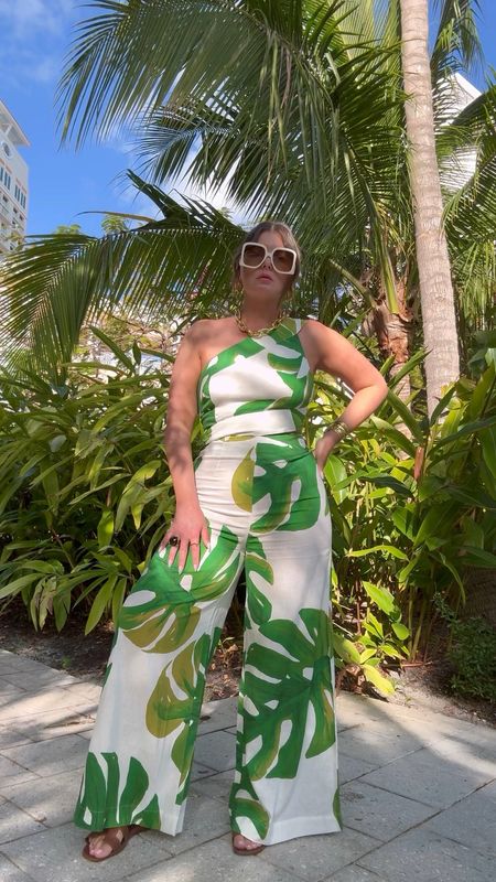 Vacation outfit
Summer outfit
Linen jumpsuit runs a bit small, wearing my true size but it’s snug



#LTKVideo #LTKOver40 #LTKTravel