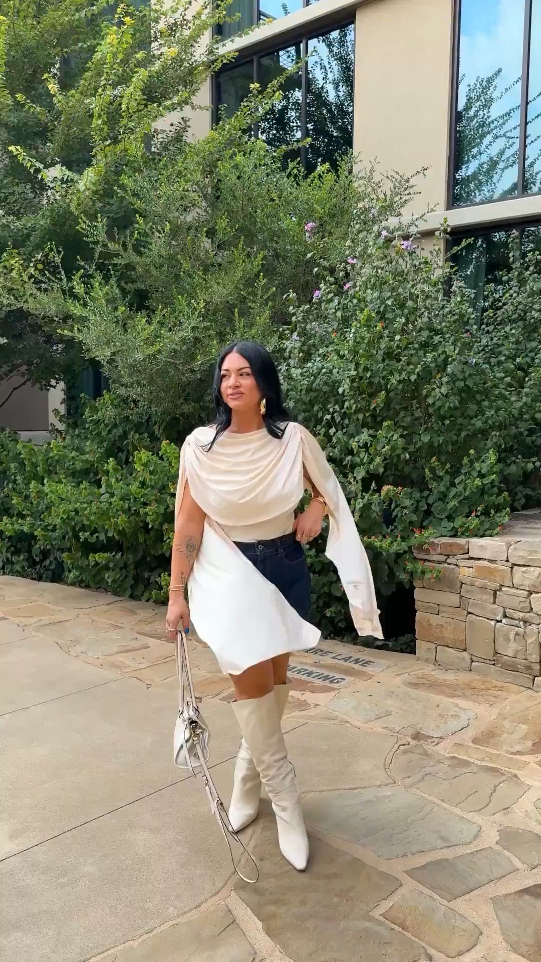 Me & a flowy top 🤞🏻

medium top, 29 in skirt!

Flowy top, denim skirt, wide calf boots outfit, boots outfit, white boots outfit, Amazon top, Amazon finds, midsize, tori block

#LTKootd #LTKMidsize #LTKgrwm