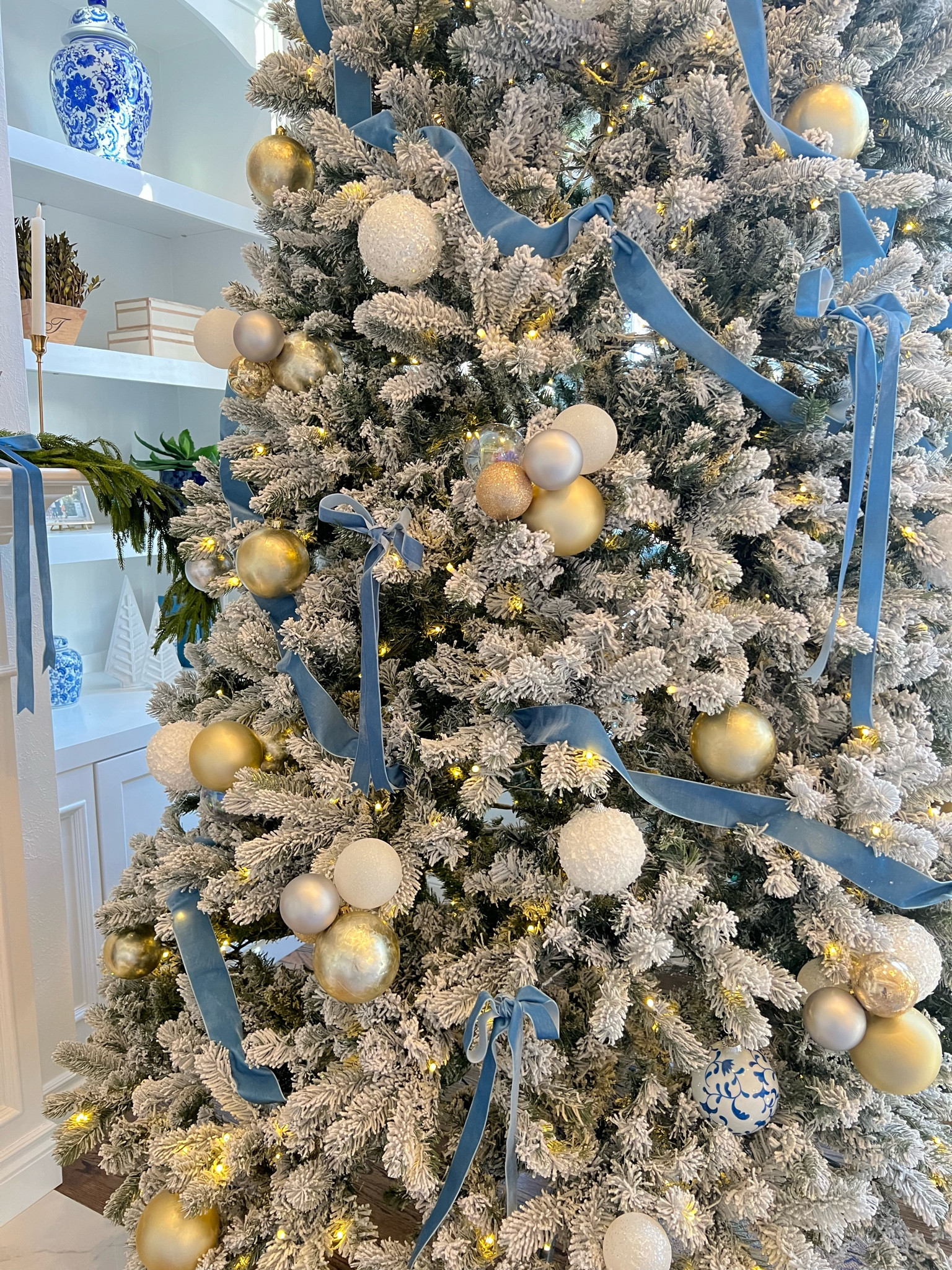 Blue, white and gold Christmas Tree  

#LTKHoliday #LTKSeasonal