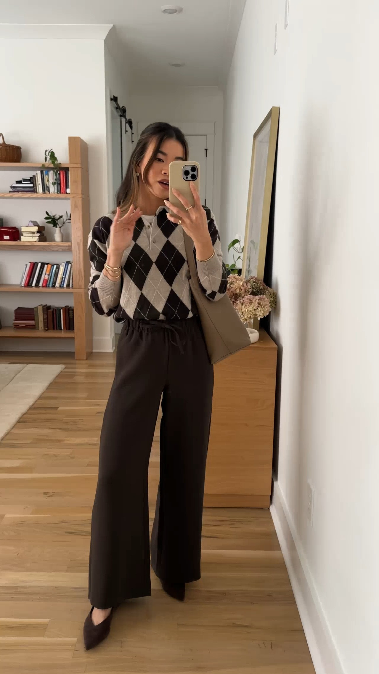 My favorite pull on pants from @Aritzia! I love how they fit on me (I’m 5’2).

Sizing info:
-Aritzia Bare Merino Wool Aspect Polo Sweater (Size XS in h nd tpe/cc nb brwn)
-Aritzia The Lodge Pant Crepette (Size 2XS Short in Cacao Nib Brown)
-Aritzia HomeStretch Smooth Tune T-Shirt (Size Small in White) 


Aritzia best sellers, best pieces from Aritzia for petite, Aritzia pants for petite, what pants from Aritzia will fit if youre petite, Petite style guide, how to dress if you’re petite, Petite style, petite fashion, mom outfit, mom style, petite pants, petite outfit ideas, petite outfits, best pants for petite, petite lodge pants, fall style, fall outfits, autumn outfit, vacation outfits, Aritzia trouers for petite, Aritzia try on, fall sweater, aritzia sweater

#LTKootd #LTKSeasonal #LTKPetite