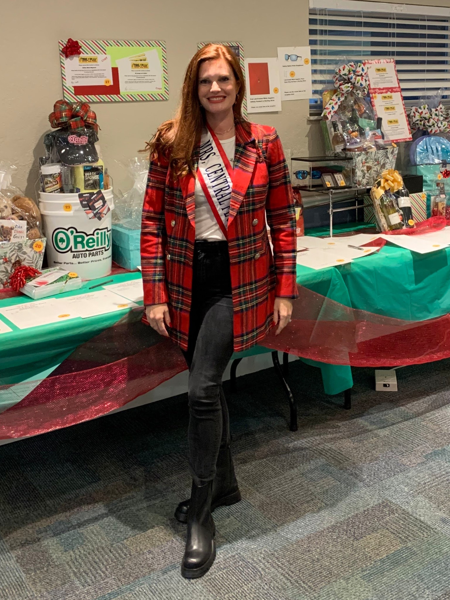 Flash back to my pageant queen days! But, seriously… can you believe Christmas is just around the corner! A plaid jacket like this one never goes out of style! I’ve linked some similar looks that will have you feeling festive in plaid as the weather gets colder! 

#plaidjacket #plaidblazer #plaid #christmasplaid

#LTKStyleTip #LTKOver40 #LTKSeasonal