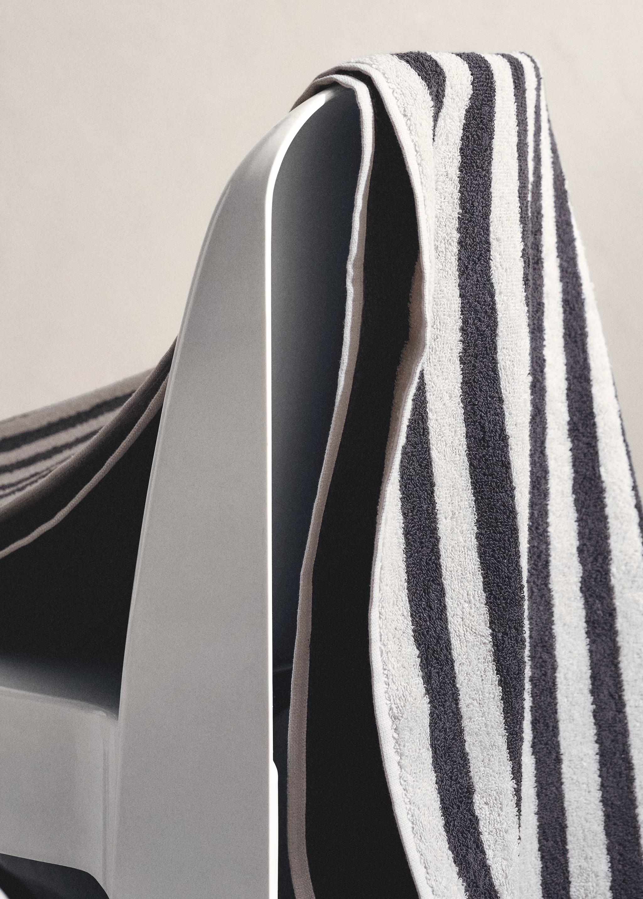 100% cotton striped beach towel 100x180cm | MANGO (US)