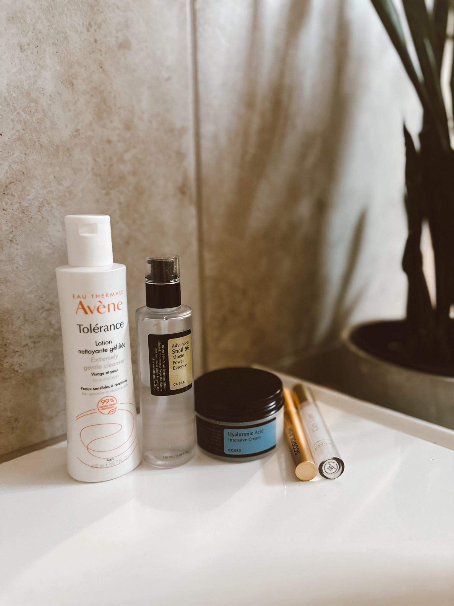 Nighttime routine for sensitive/reactive skin

Korean skincare | lash serum | lip plumper 

#LTKbeauty