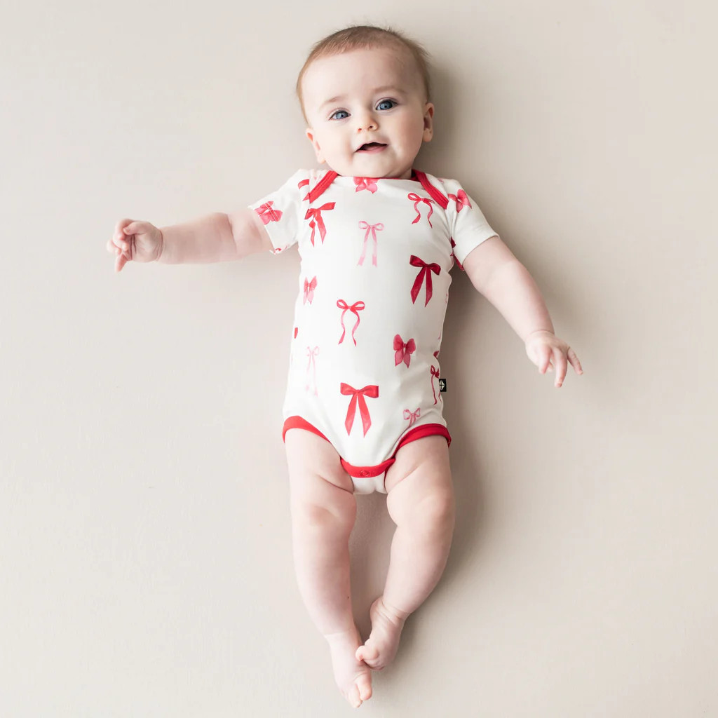 Bodysuit in Small Love Bow | Kyte Baby