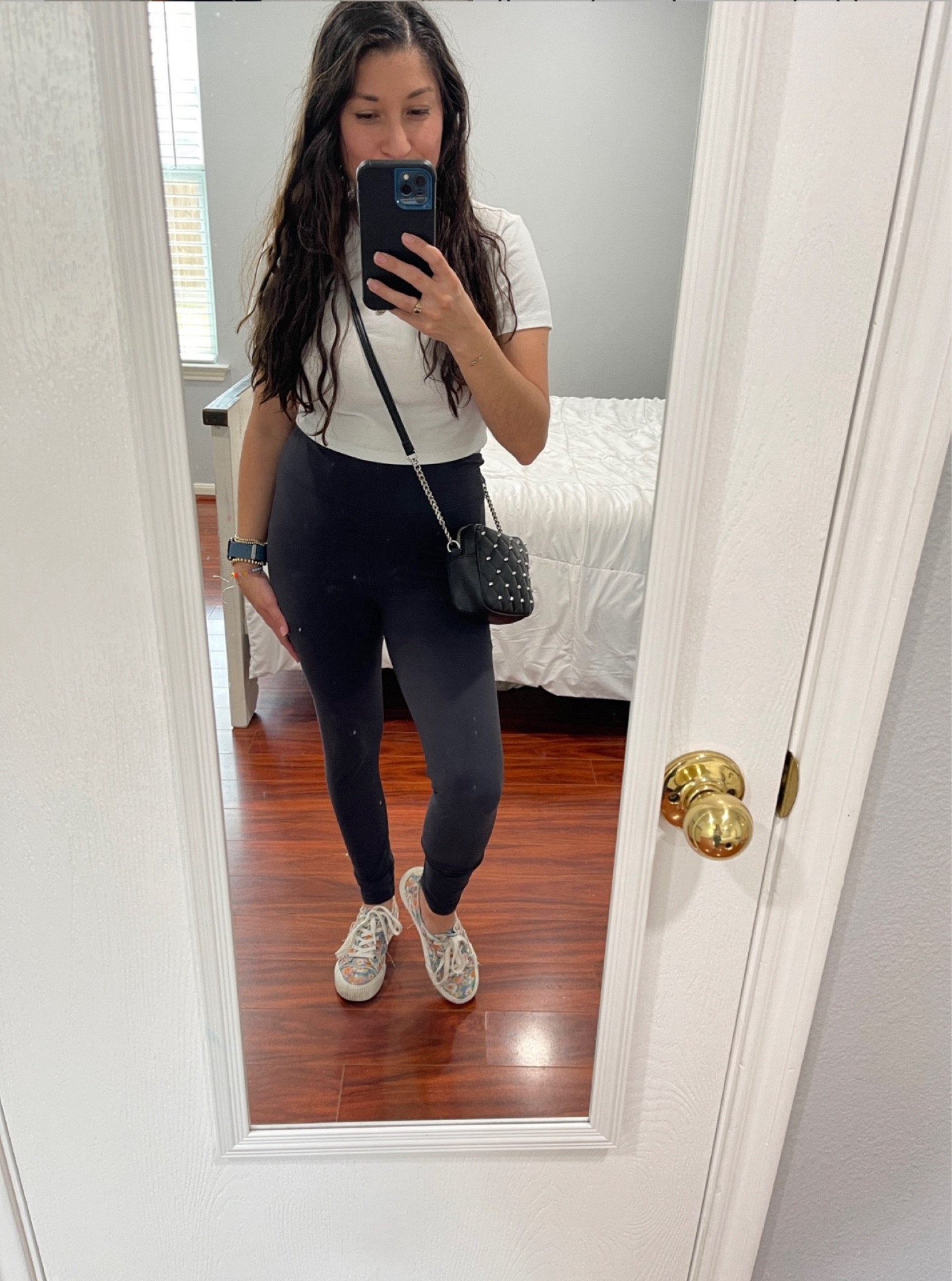 These full length Amazon leggings, are non see through, and are perfect for the gym or just running errands! Classic leggings with white tee outfit. Size M in both tee and leggings. 



#LTKStyleTip #LTKSummerSales #LTKBeauty