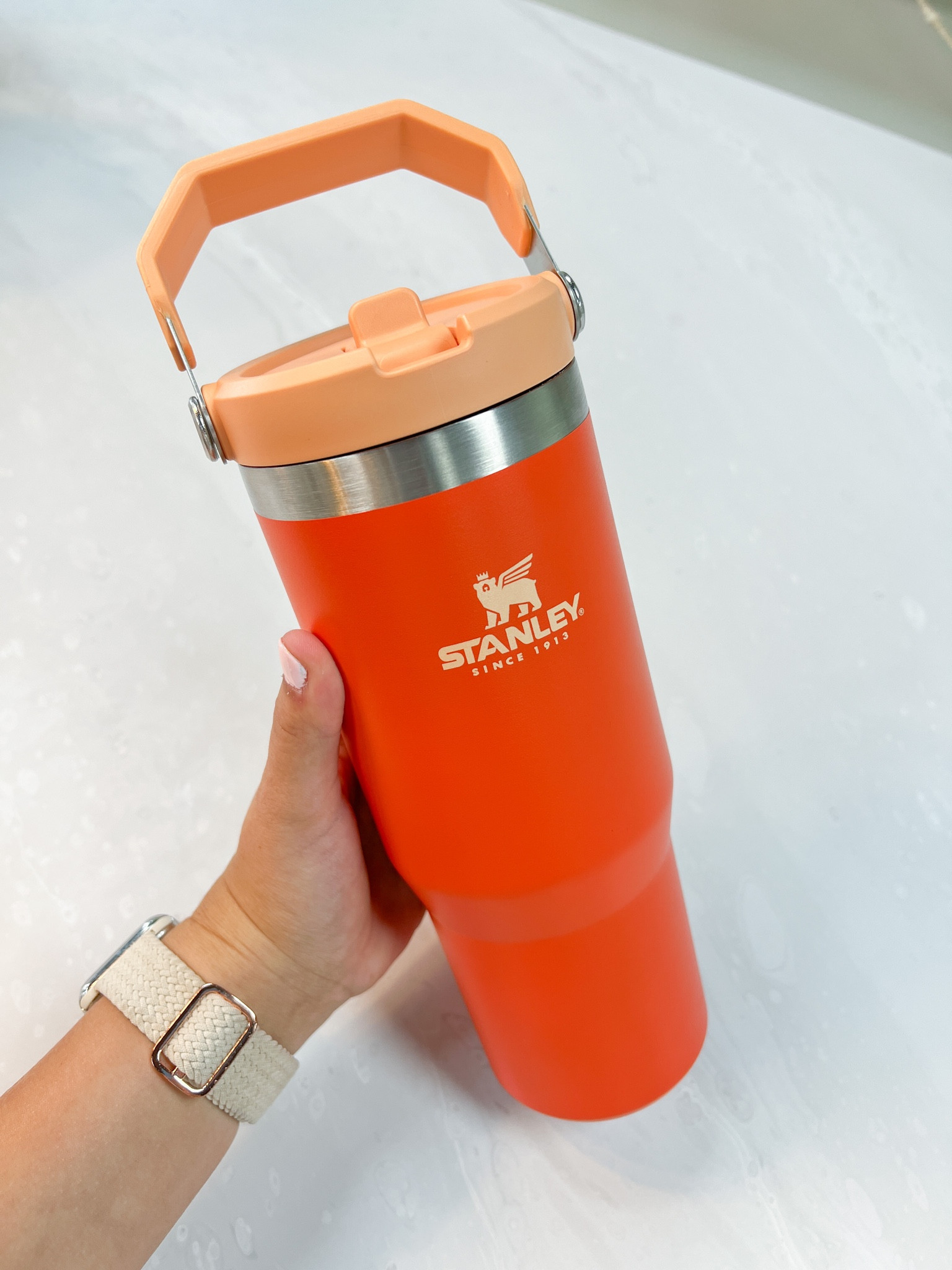 Obsessed with the orange 😍