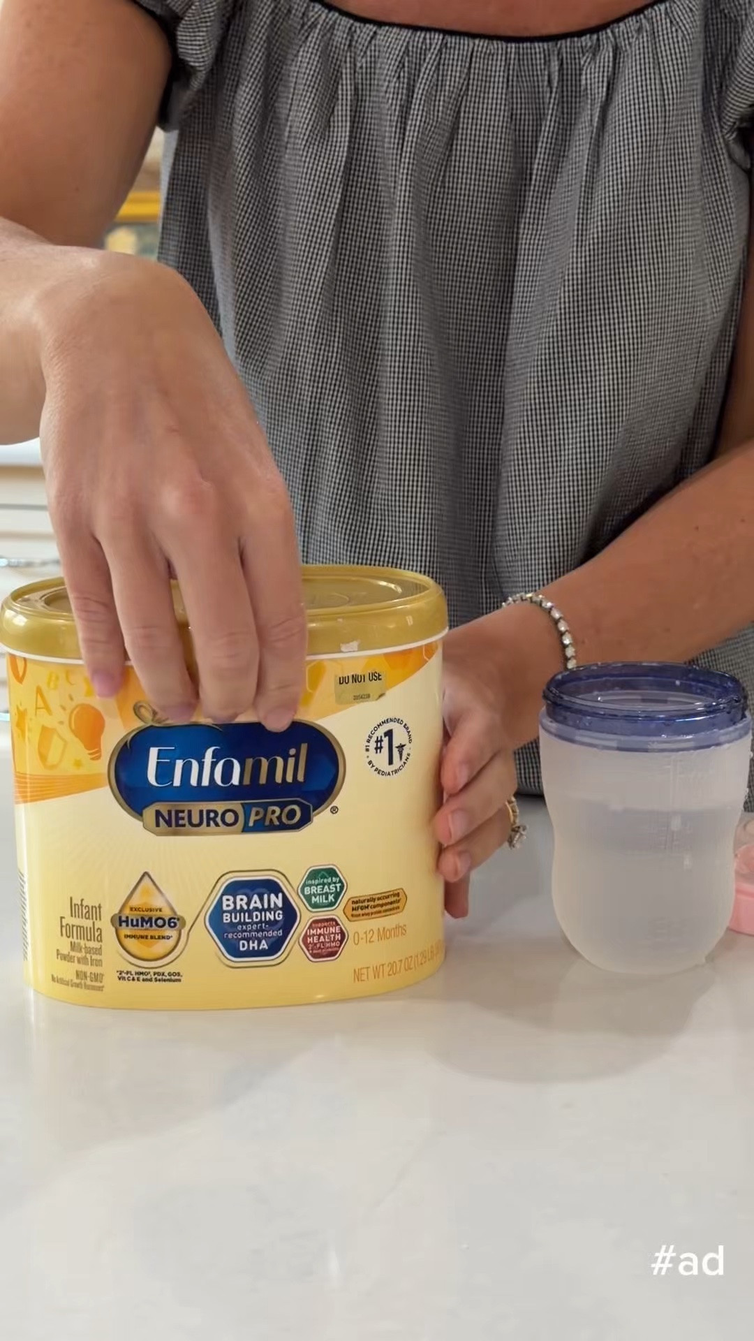 #ad Bottle service for my girl 💁🏻‍♀️🍼 Going on 8 months of Enfamil NeuroPro infant formula for Merritt and she has been doing fantastic. It has DHA and MFGM to support brain development through age 5. We pick ours up at @target @enfamil #targetpartner #target #enfamil