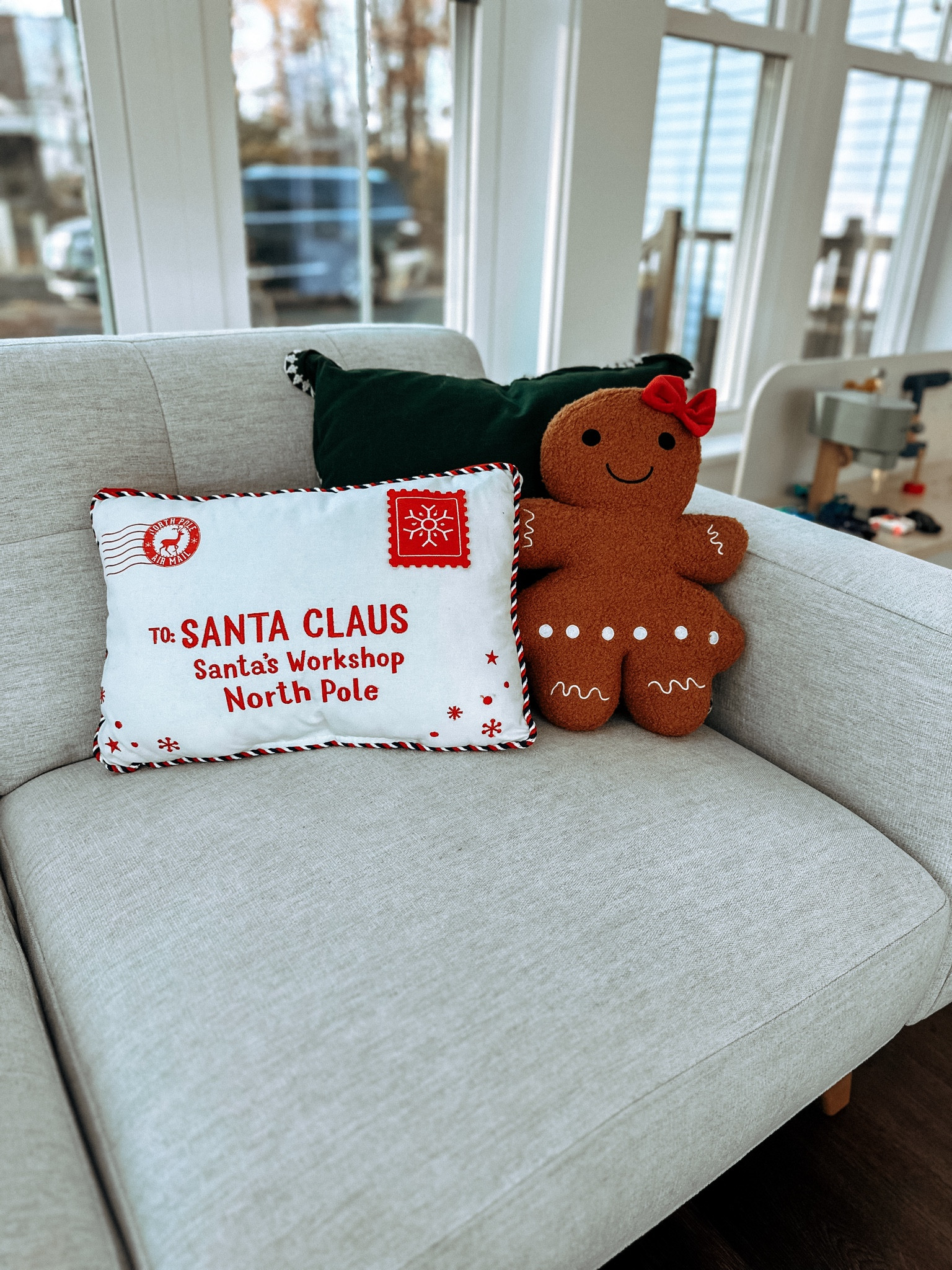 Holiday pillows on sale ❄️

#LTKSaleAlert #LTKHome