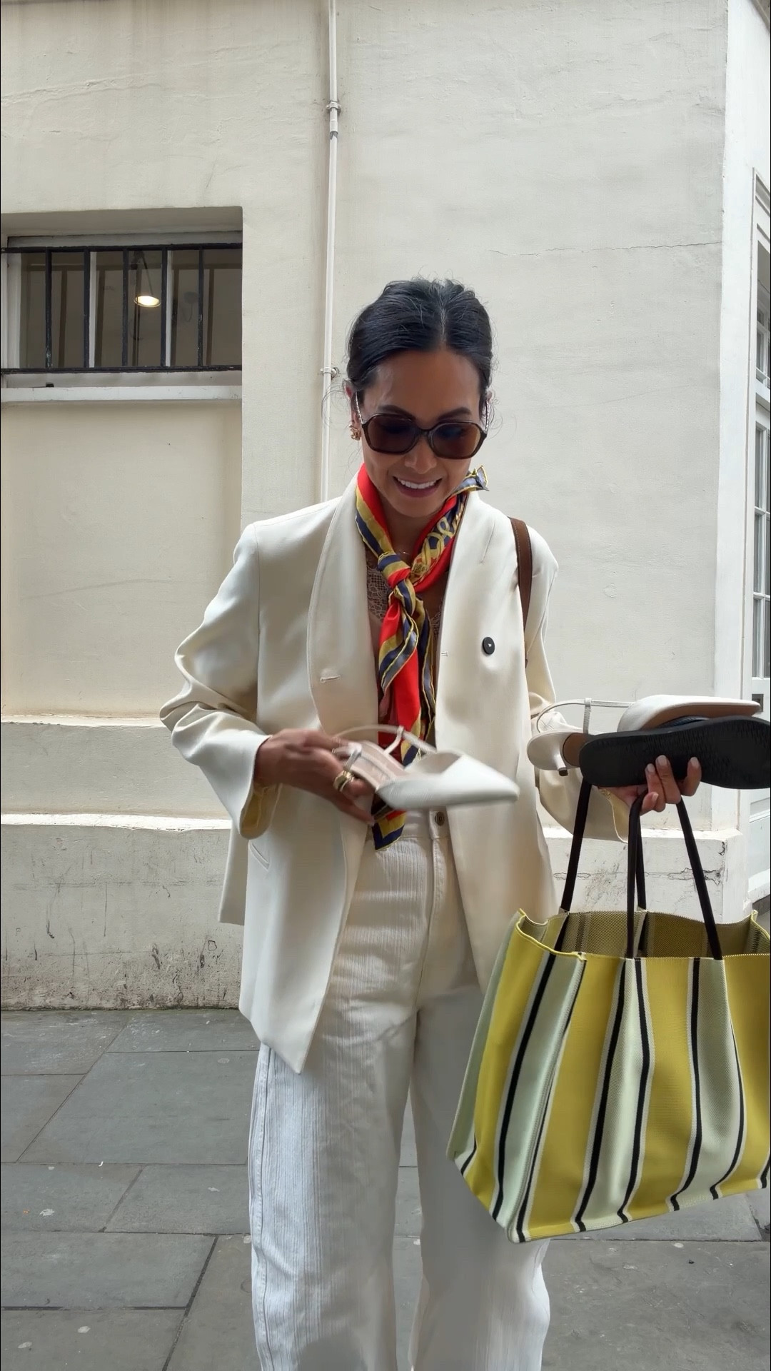 Why I love flip flip weather! Changing from my comfys to heels 
Zara Blazer size small
H&M Jeans size 8
Bag is Leo et Voilette Laurence bag
Silk scarf from Buckingham Palace shop 

#LTKsummer #LTKspring #LTKuk