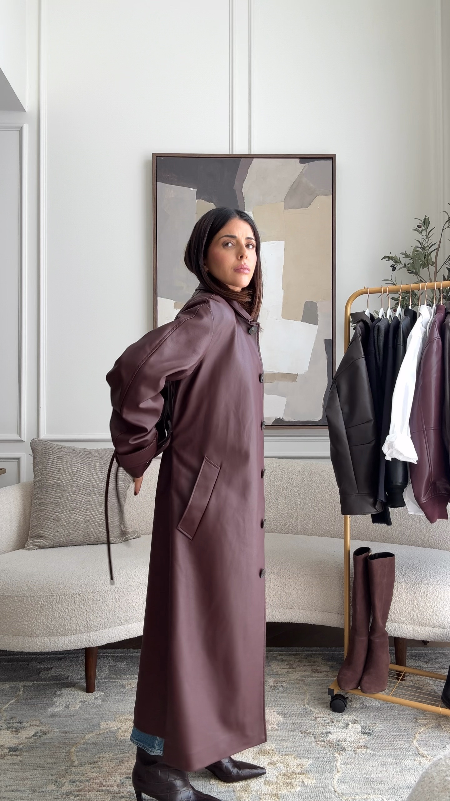 Trench - XXS/XS
Jeans 25 short
Tshirt -small 


Fall, fall outfit ideas, petite, straight denim  

 