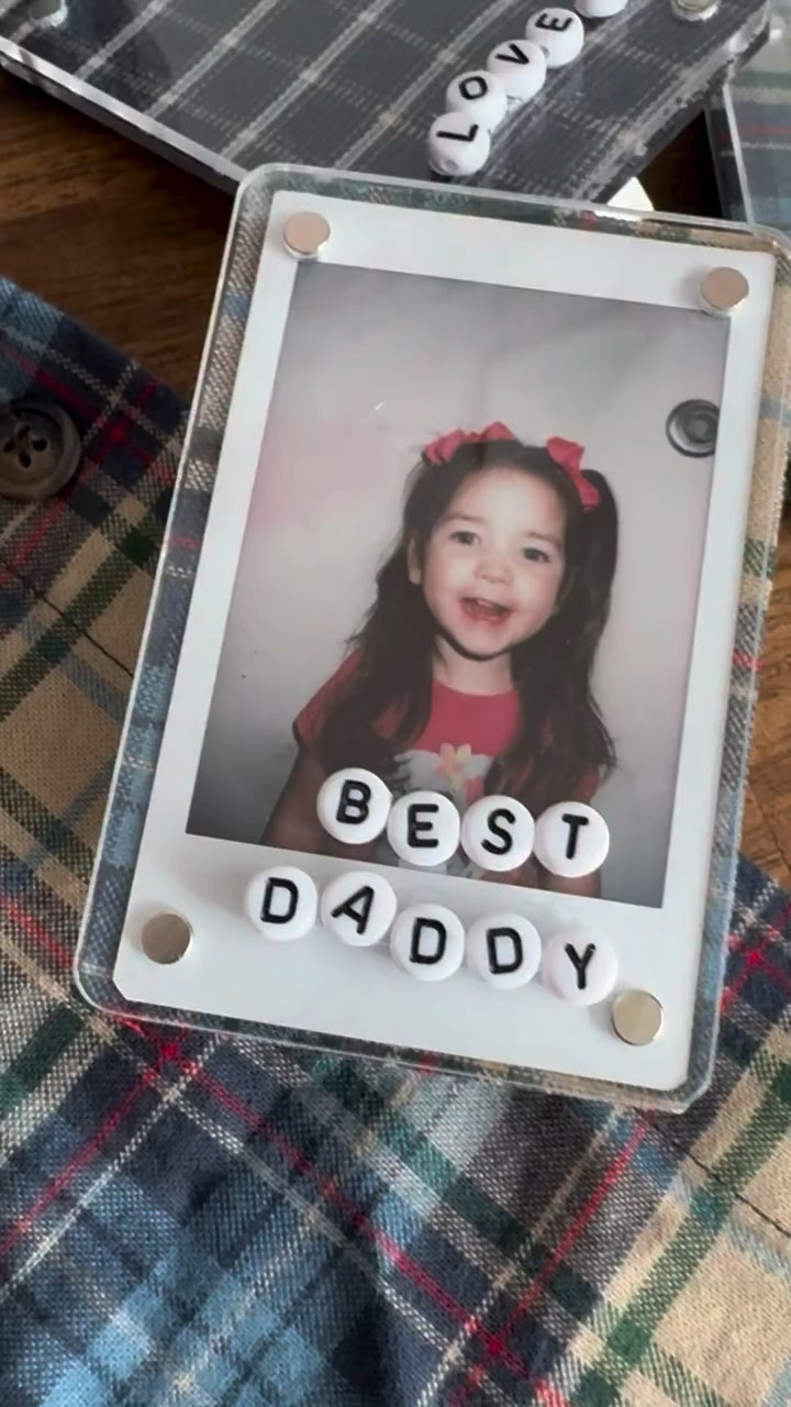 If you’re my husband keep scrolling! 🙈

Wanted to share this cute little Father’s Day gift idea 📸

Here’s what I used:
• Fabric from old flannels
• Car Photo Holders
• Mod Podge
• Letter Beads
• E6000 glue
• photos

#giftidea #fathersday #diyproject #craftymoms #crafty