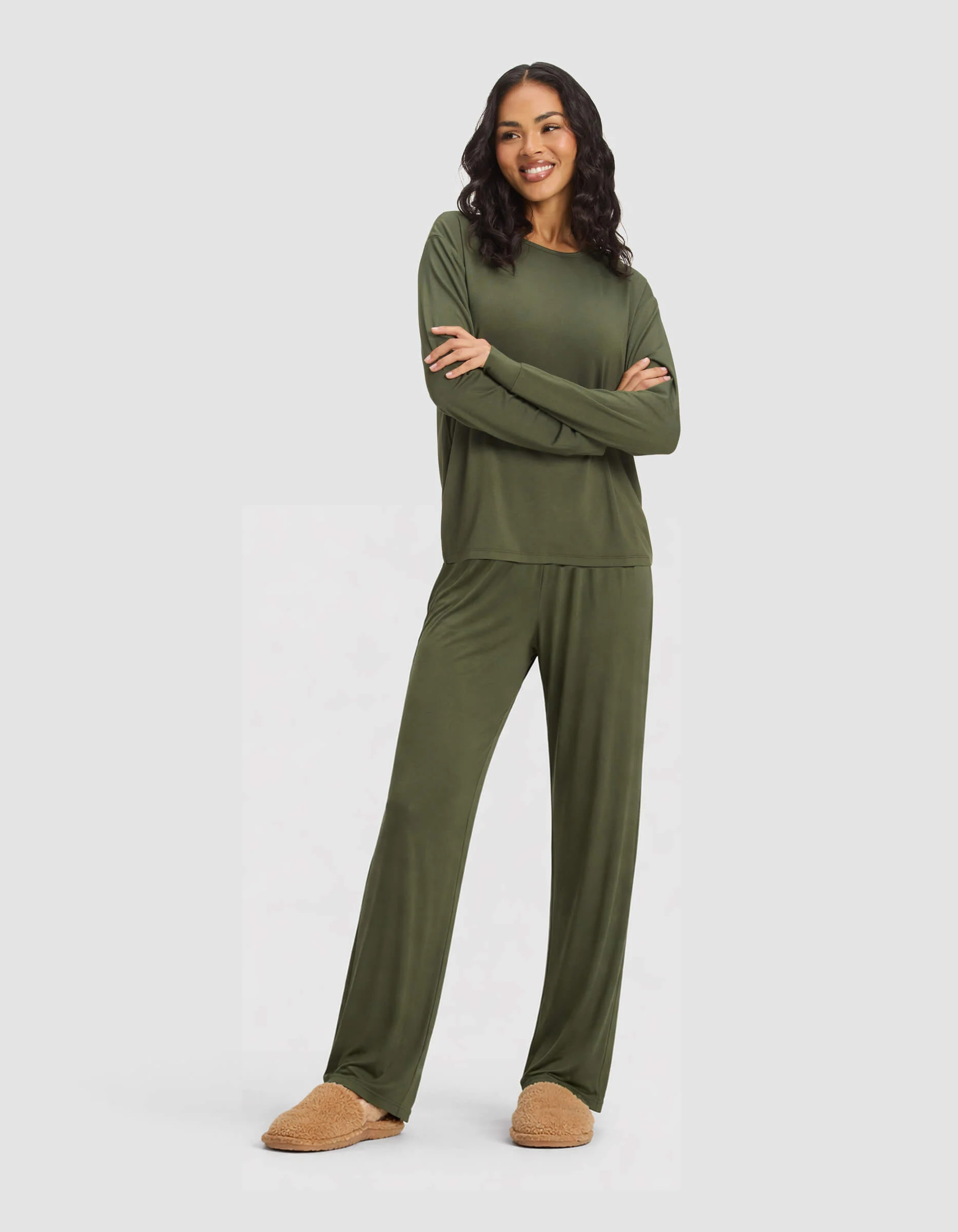 Women's Bamboo Viscose Stretch-Knit Long Sleeve Lounge T-Shirt & Pants Set in Olive (Size: 2XL) - Cozy Earth | Cozy Earth