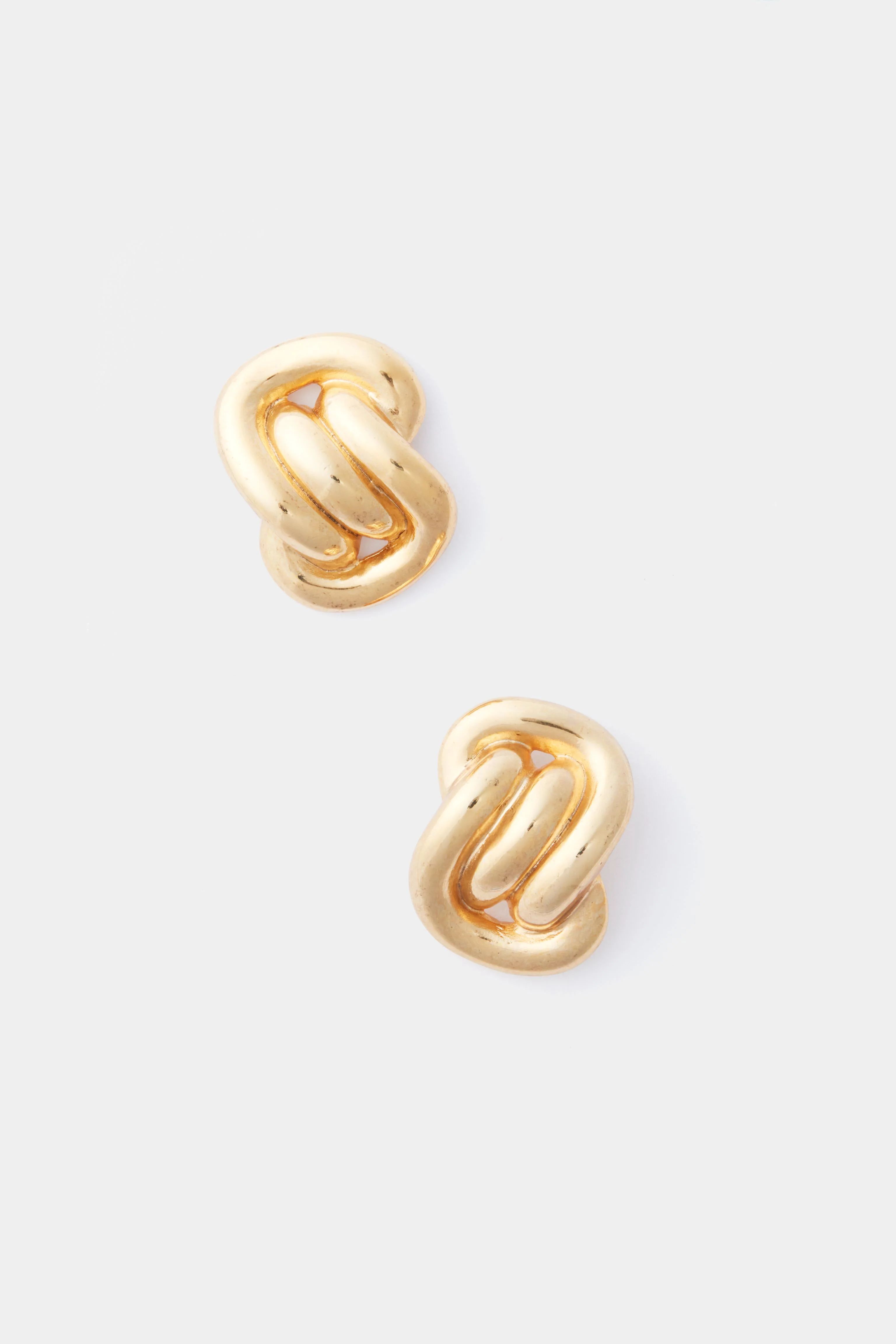 Gold Ellis Stud Earrings | Tuckernuck (US)