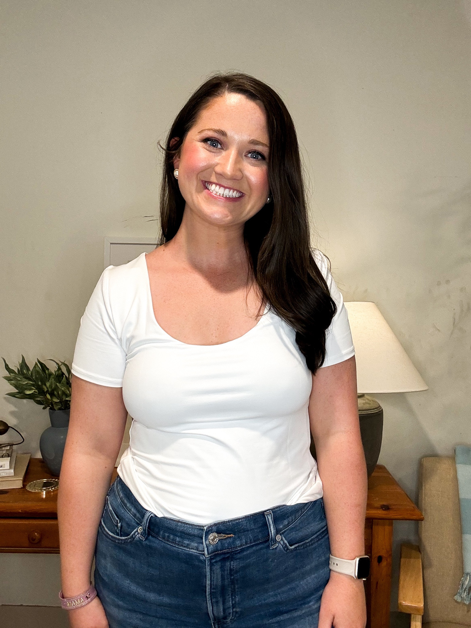White t shirt. Fitted top. Closet staple 