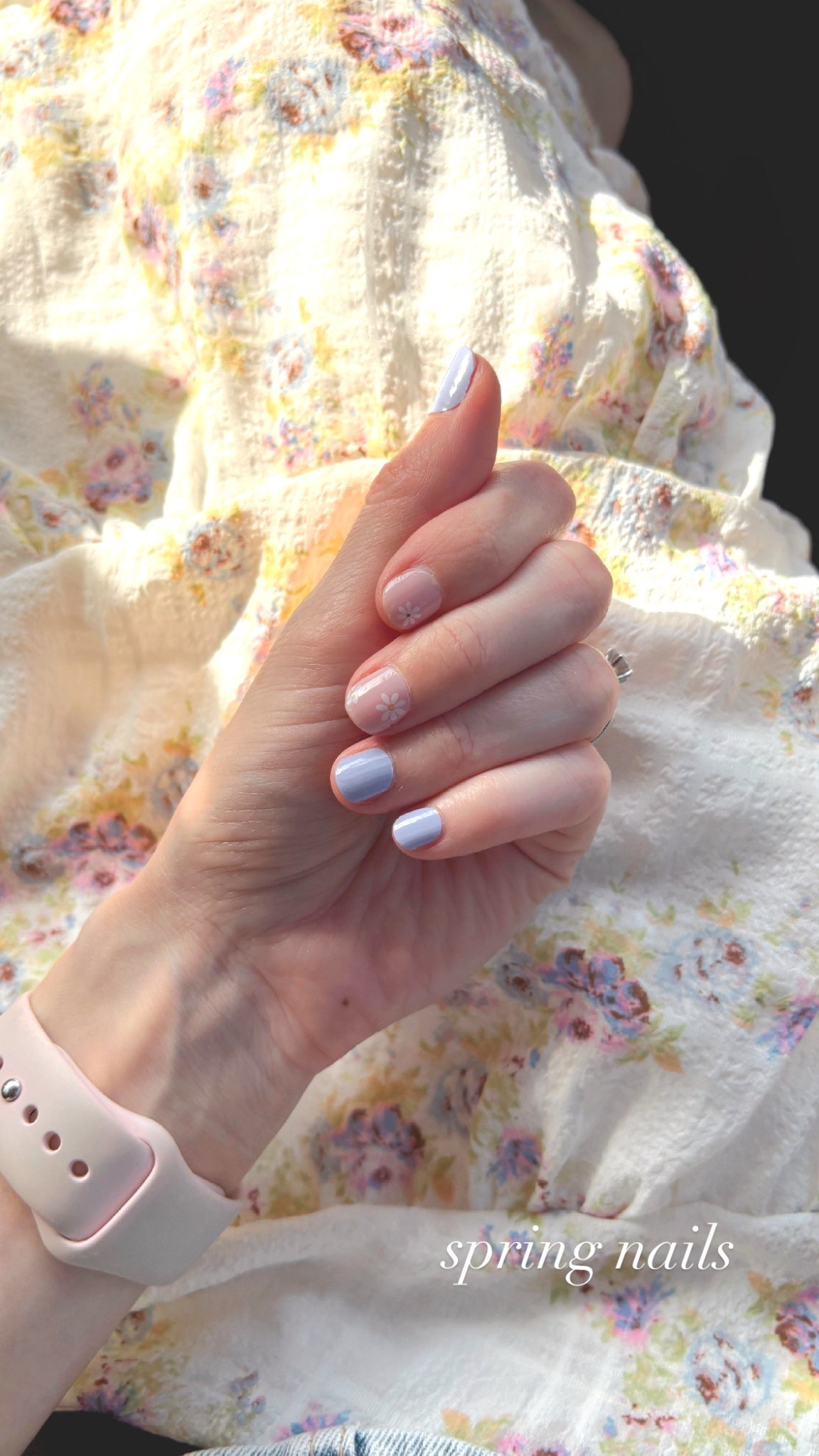 DIY spring nails at home! These are my fave at home nail strips of all time!! They are the only ones that stay on for me for WEEKS!! They last forever!!! 😄👌🏻🌸




#LTKBeauty #LTKSeasonal #LTKStyleTip