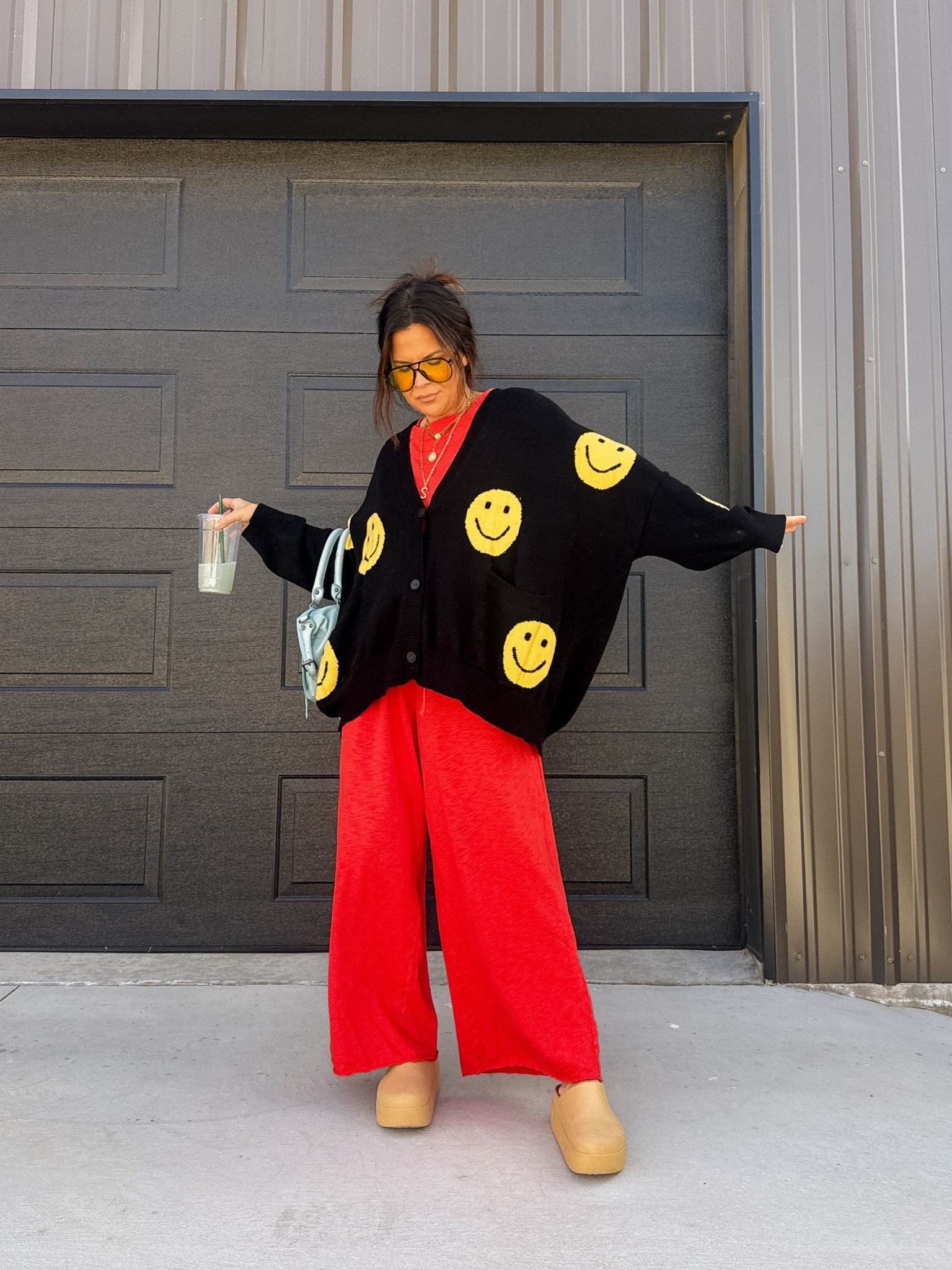 Sunday Comfies….but not sloppy
Aerie red top: XL
Aerie Bottoms: large
Lala Cardigan: L/XL
Mules: TTS


#LTKmomlife #LTKootd #LTKdayinmylife