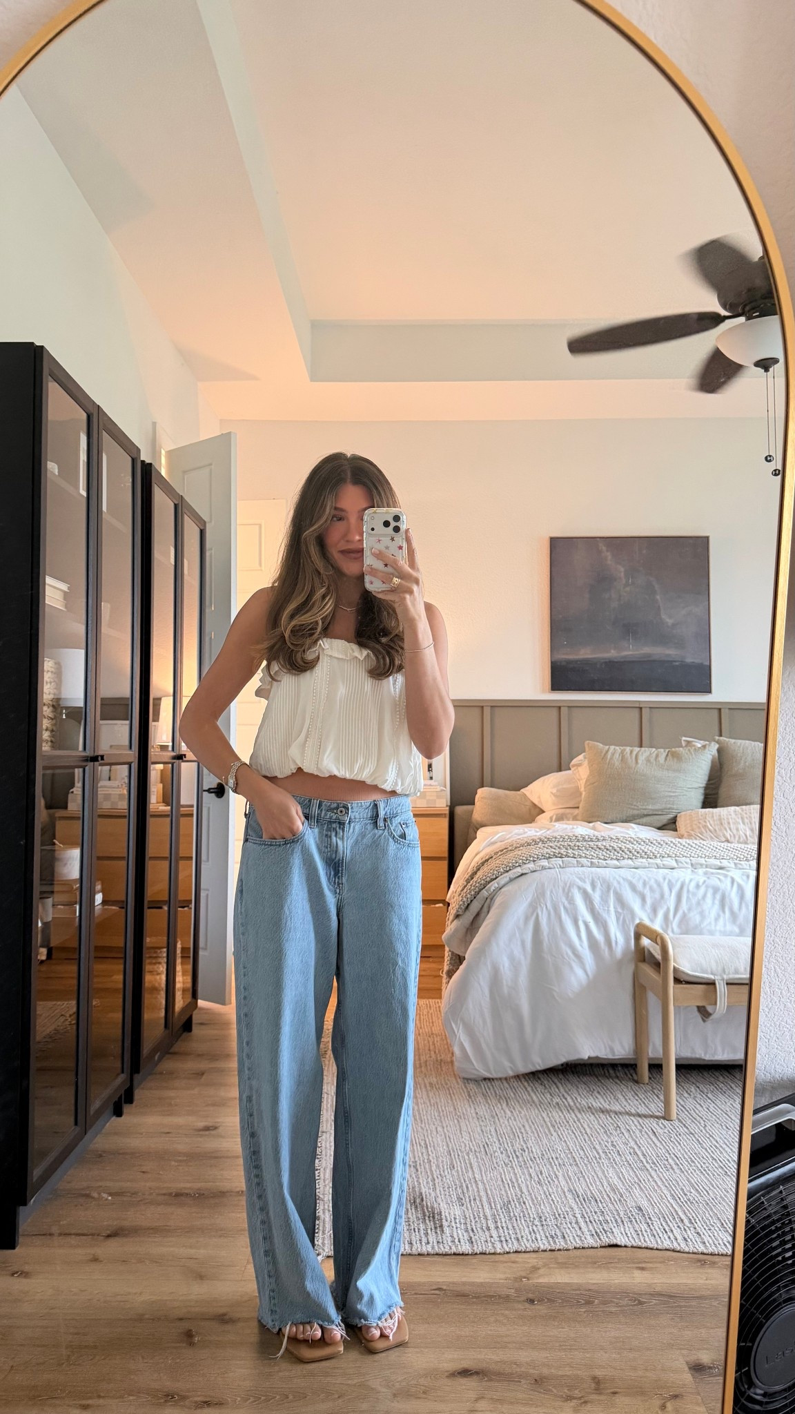 Mall ootd 🤍 jeans -light wash! 

#LTKmomlife #LTKgrwm #LTKootd