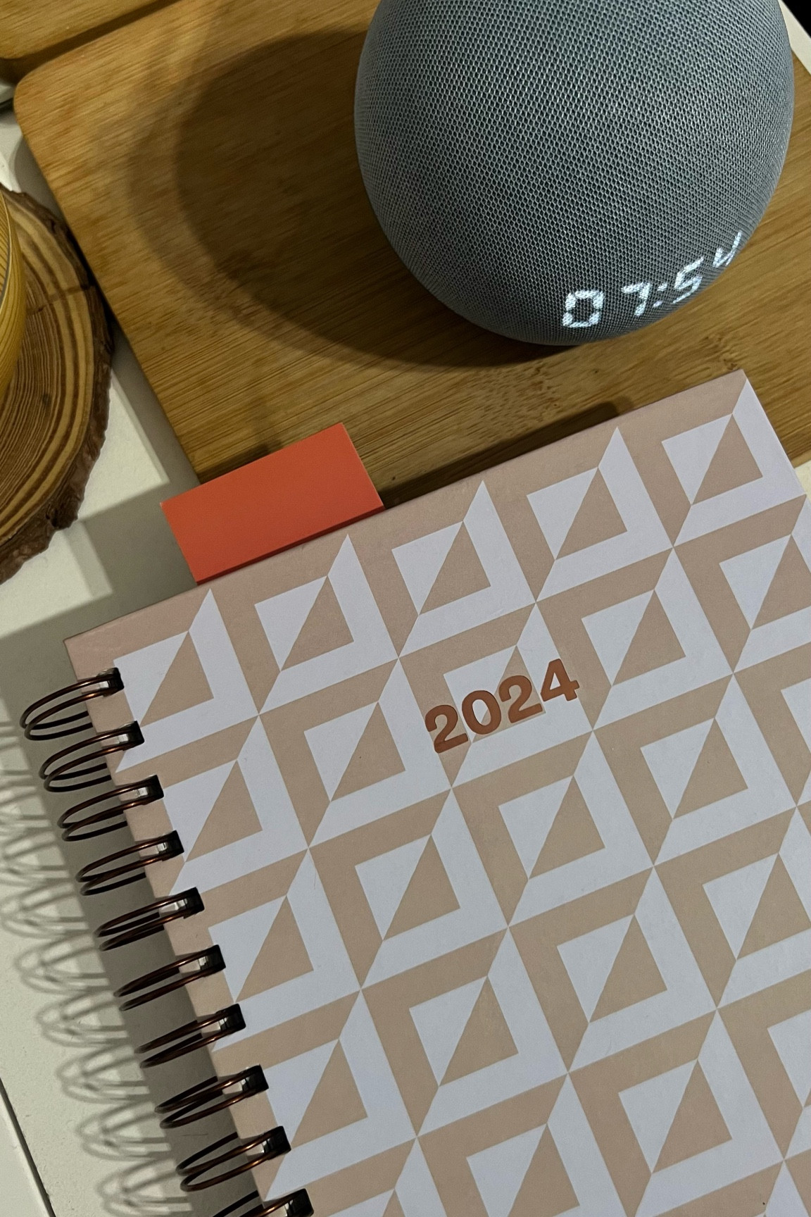 Todos os dias ao acordar pratico o hábito da escrita, me ajuda bastante escrever.

#LTKbrasil #LTKfamily #LTKhome