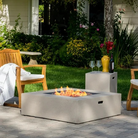 Alar Light Grey Square 50K BTU Outdoor Gas Fire Pit Table with Tank Holder | Walmart (CA)