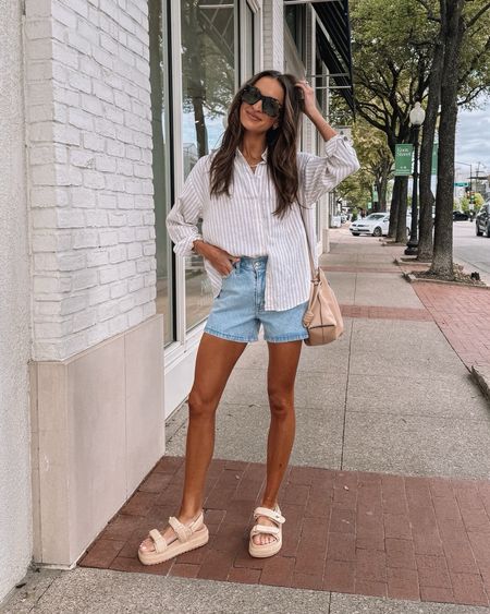 denim shirts 25% off + an extra 15% off with code AFLAUREN! 😍
shorts run tts 

#LTKFindsUnder100 #LTKSaleAlert #LTKStyleTip