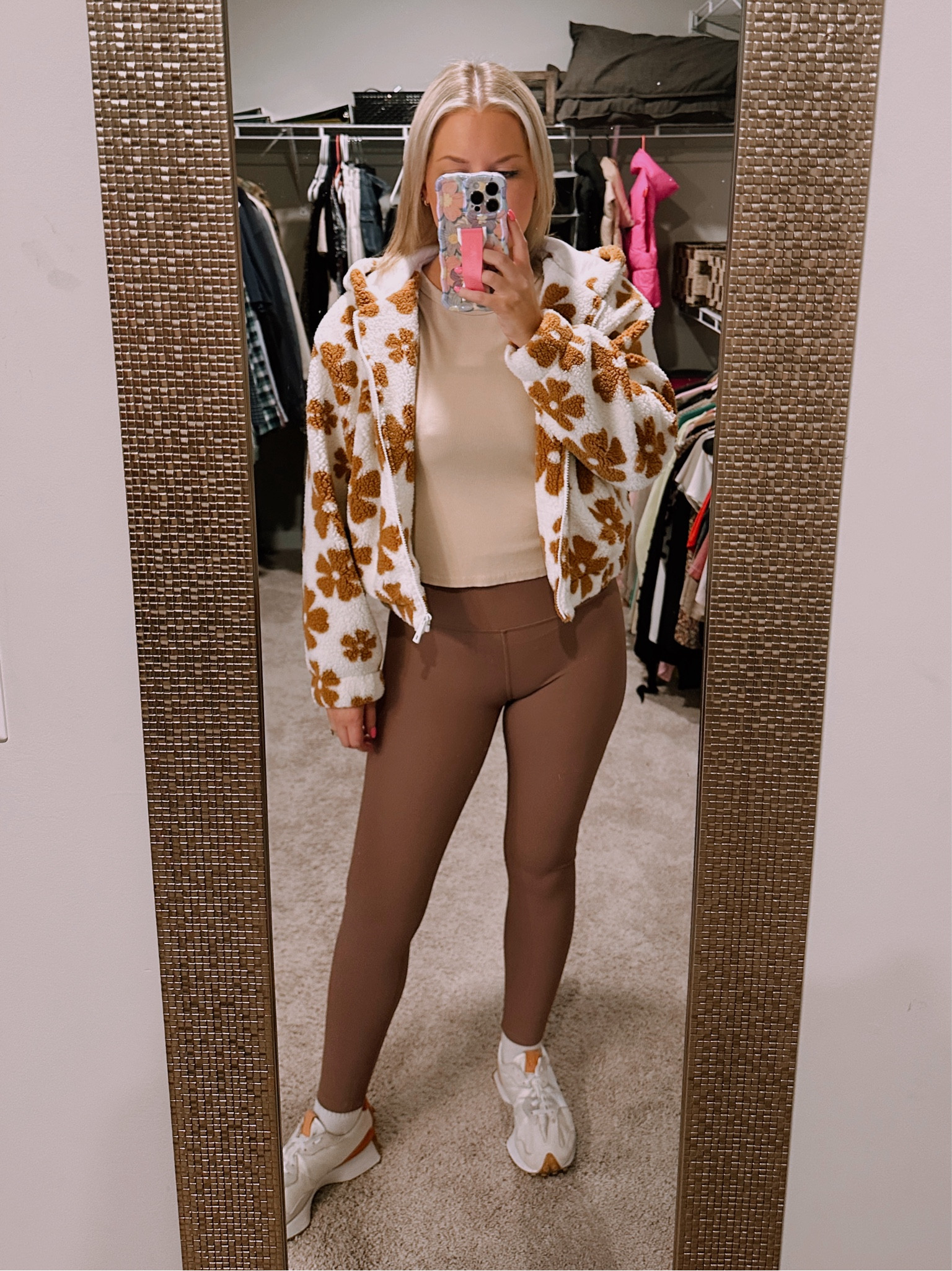 Comfy casual fall outfitts

#LTKStyleTip #LTKFindsUnder50 #LTKShoeCrush