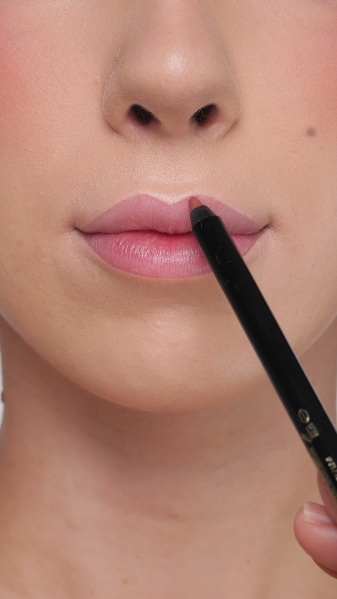 Glossy lip look 

*products gifted

#LTKBeauty