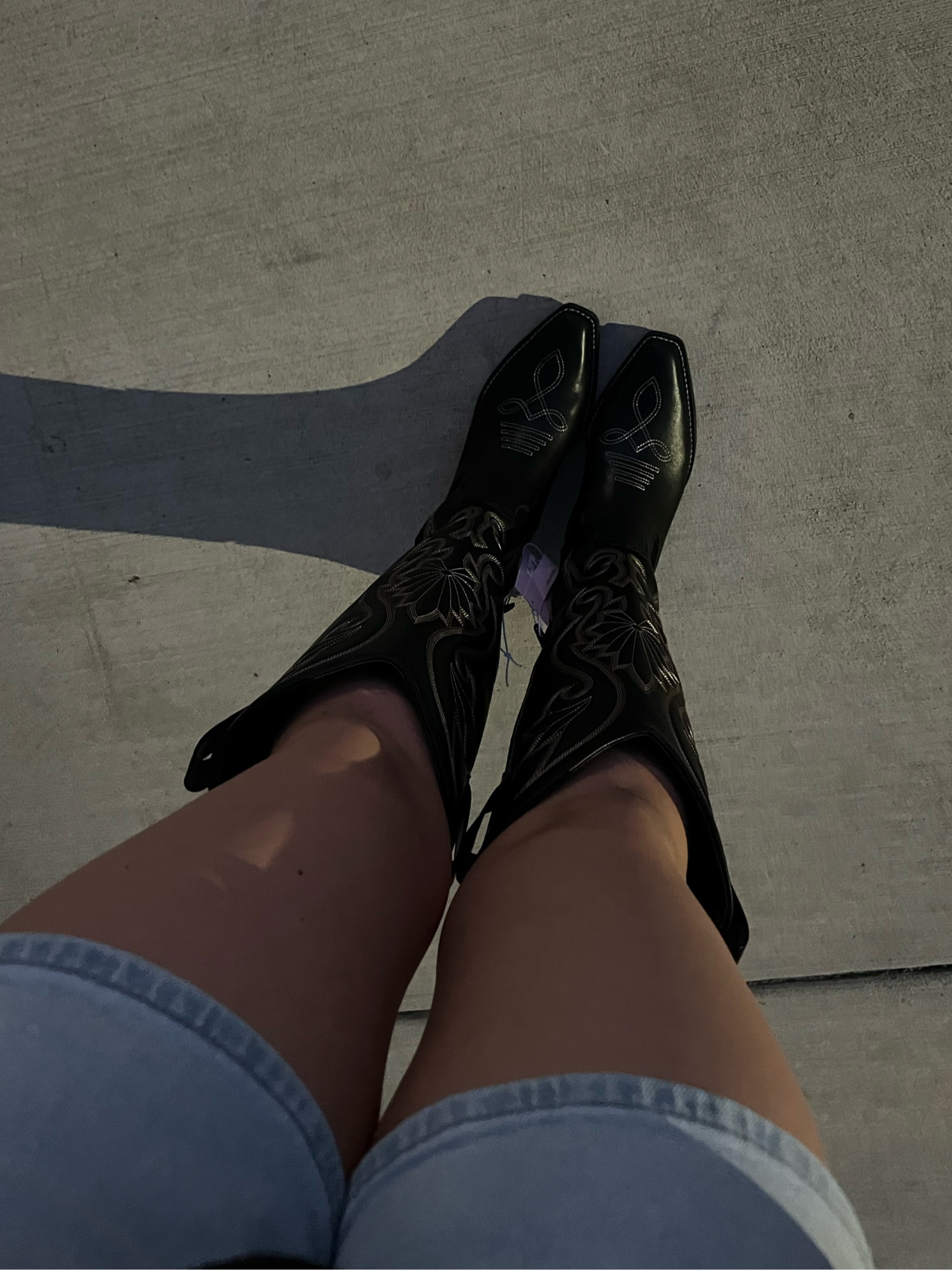 fav boots rn🤠

#LTKFindsUnder50 #LTKStyleTip