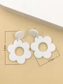 Hollow Out Flower Drop Earrings
   SKU: swear18200917526      
          (9999+ Reviews)
        ... | SHEIN
