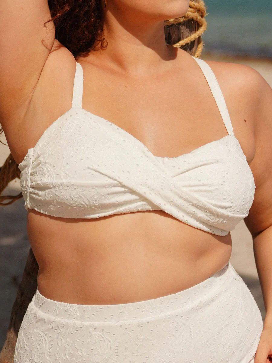 White Twist Front Plus Size Bikini Top & Reviews - White - Sustainable Plus Size Bikinis | BERLOO... | BERLOOK