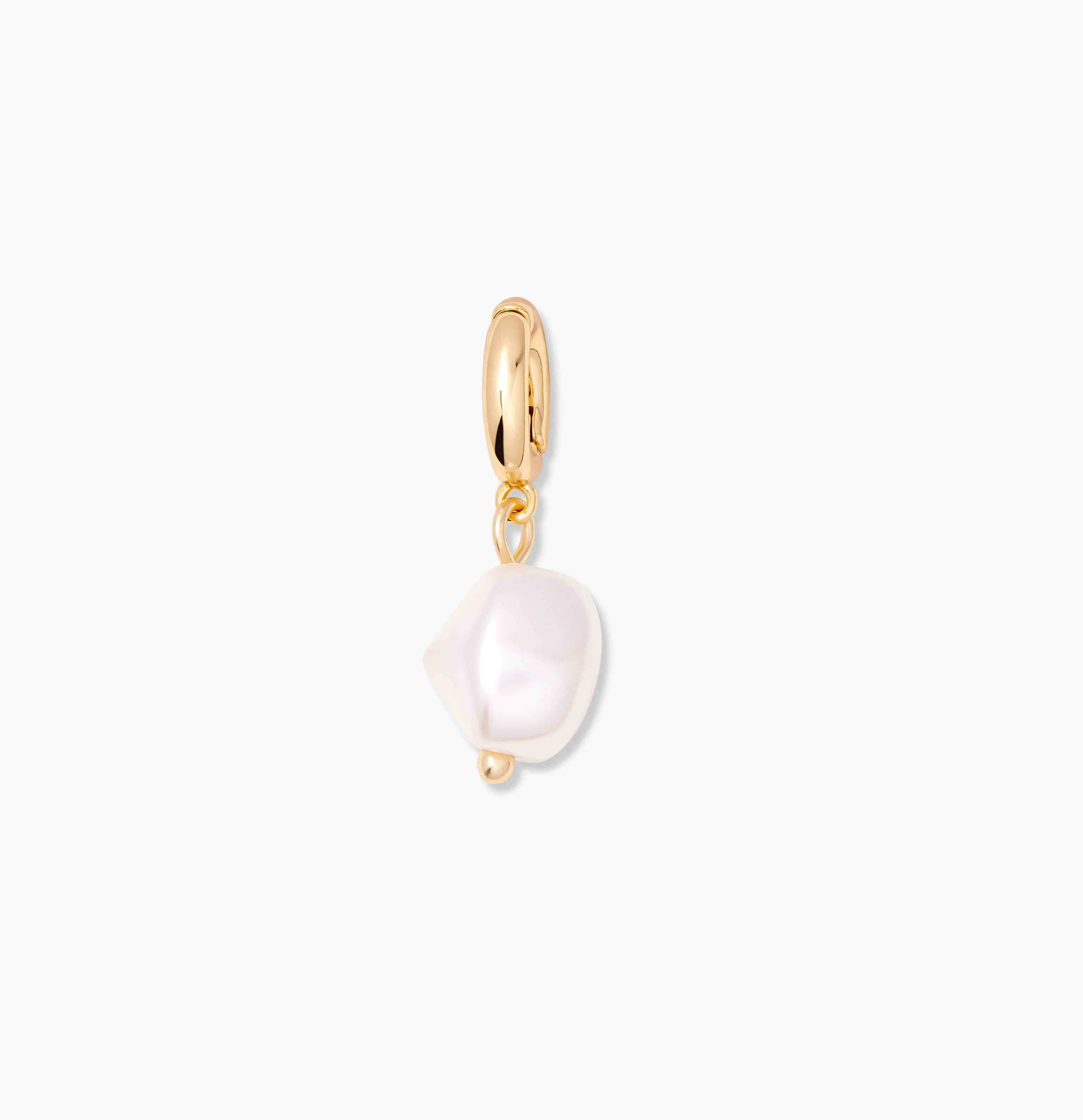 Effie Baroque Pearl Charm | Brook and York