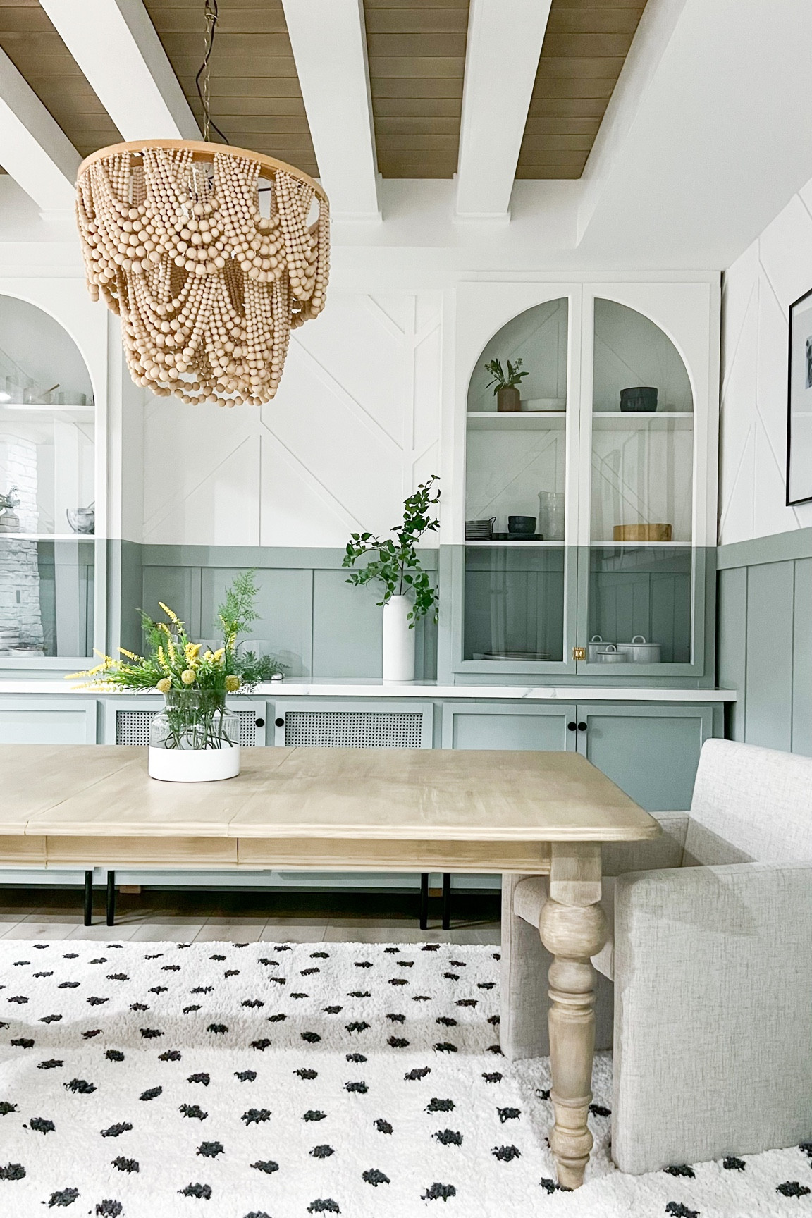 Similar dining chairs at several price points!



#LTKsalealert #LTKhome