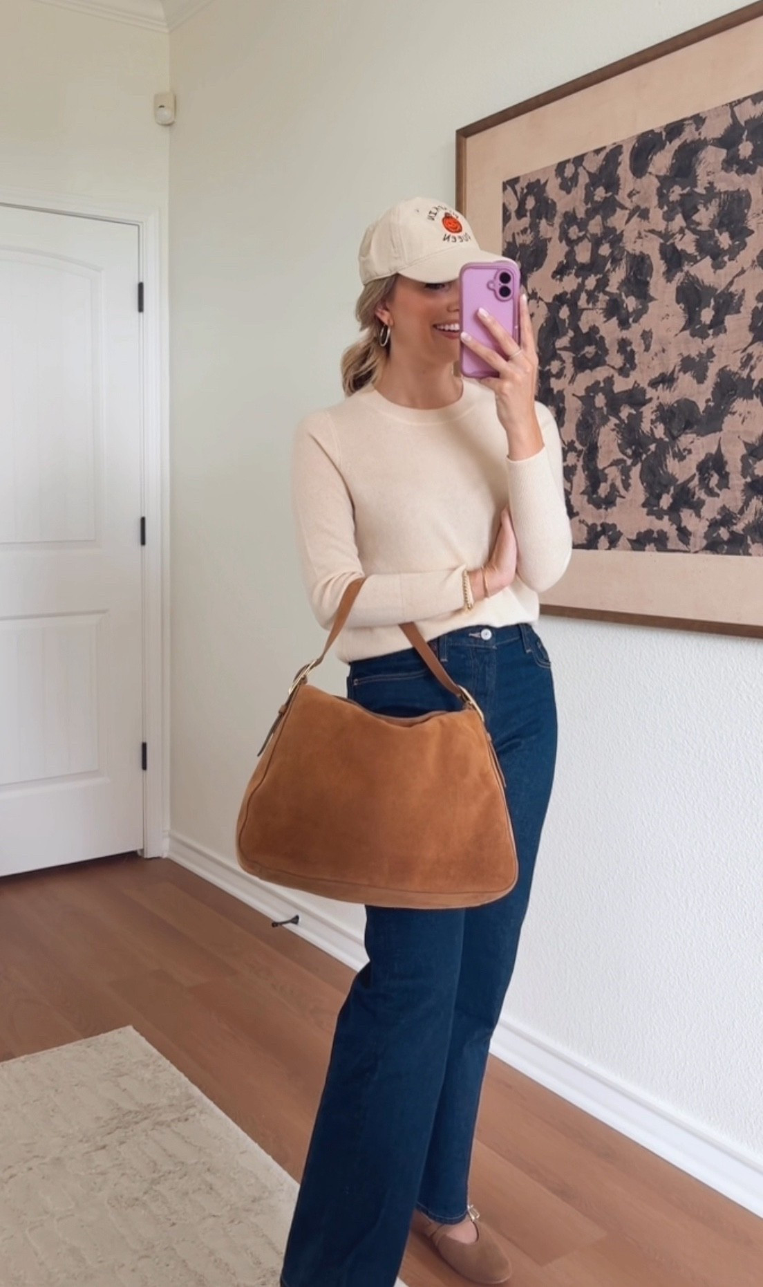 Pumpkin queen fall outfit!

Cashmere sweater. Abercrombie jeans. 90s jeans. Dark jeans. High waisted jeans. Suede purse. Fall sweater. Baseball cap. Mary Jane’s 

#LTKActive #LTKItBag #LTKautumn