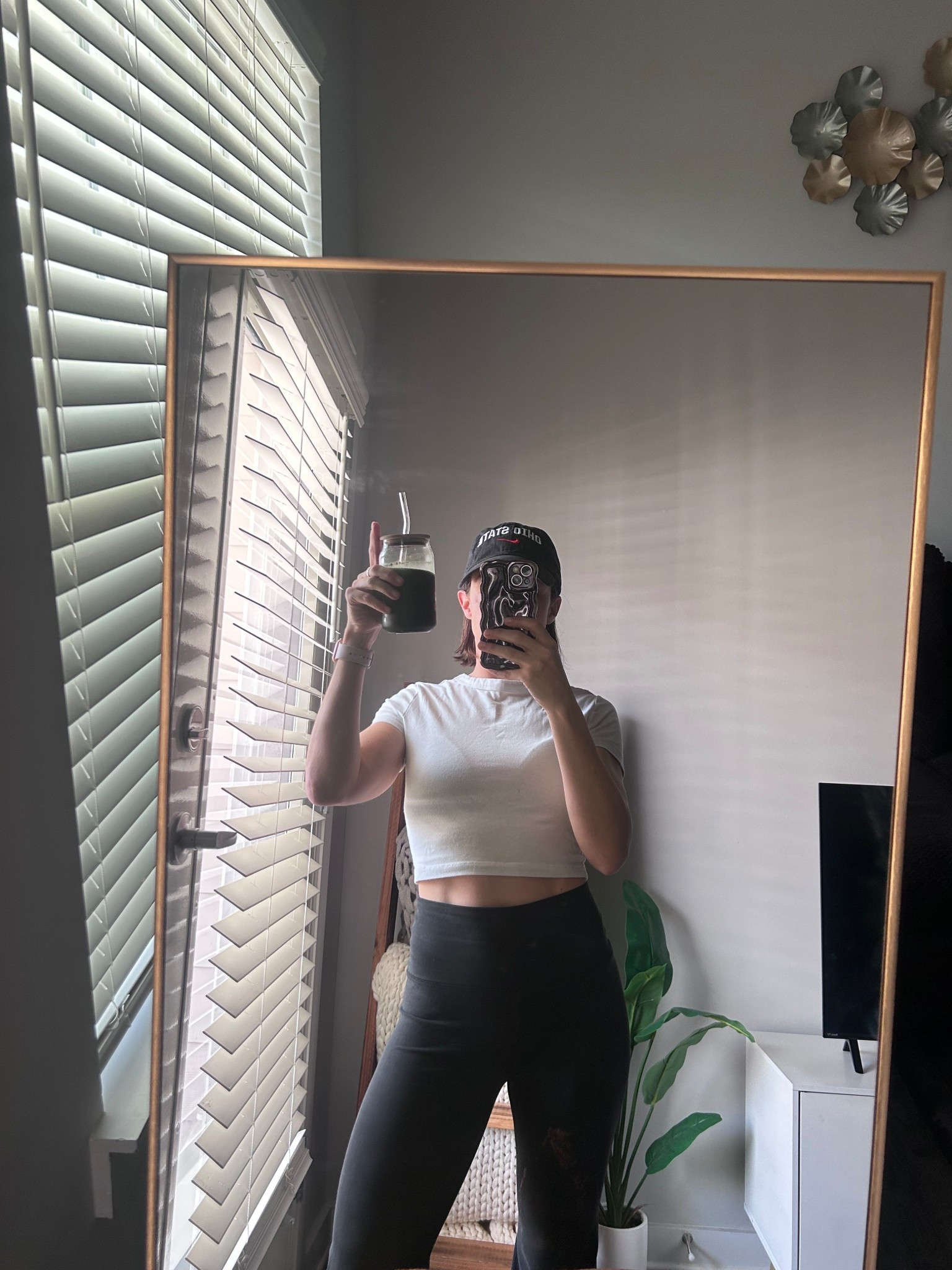 staying consistent with my workouts and healthier eating habits has really made a noticeable difference. 

I take my greens and creatine daily - even on days i don’t hit the gym! 

#LTKActive #LTKfitnessgoals
