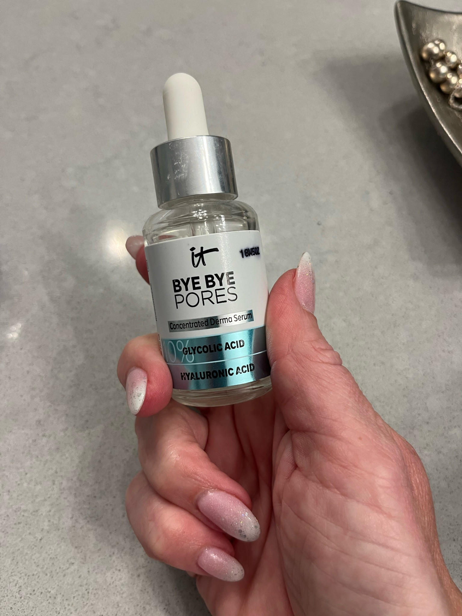 This is a great serum for minimizing pores!!

#LTKbeauty