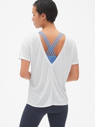 GapFit Breathe V-Back T-Shirt | Gap US