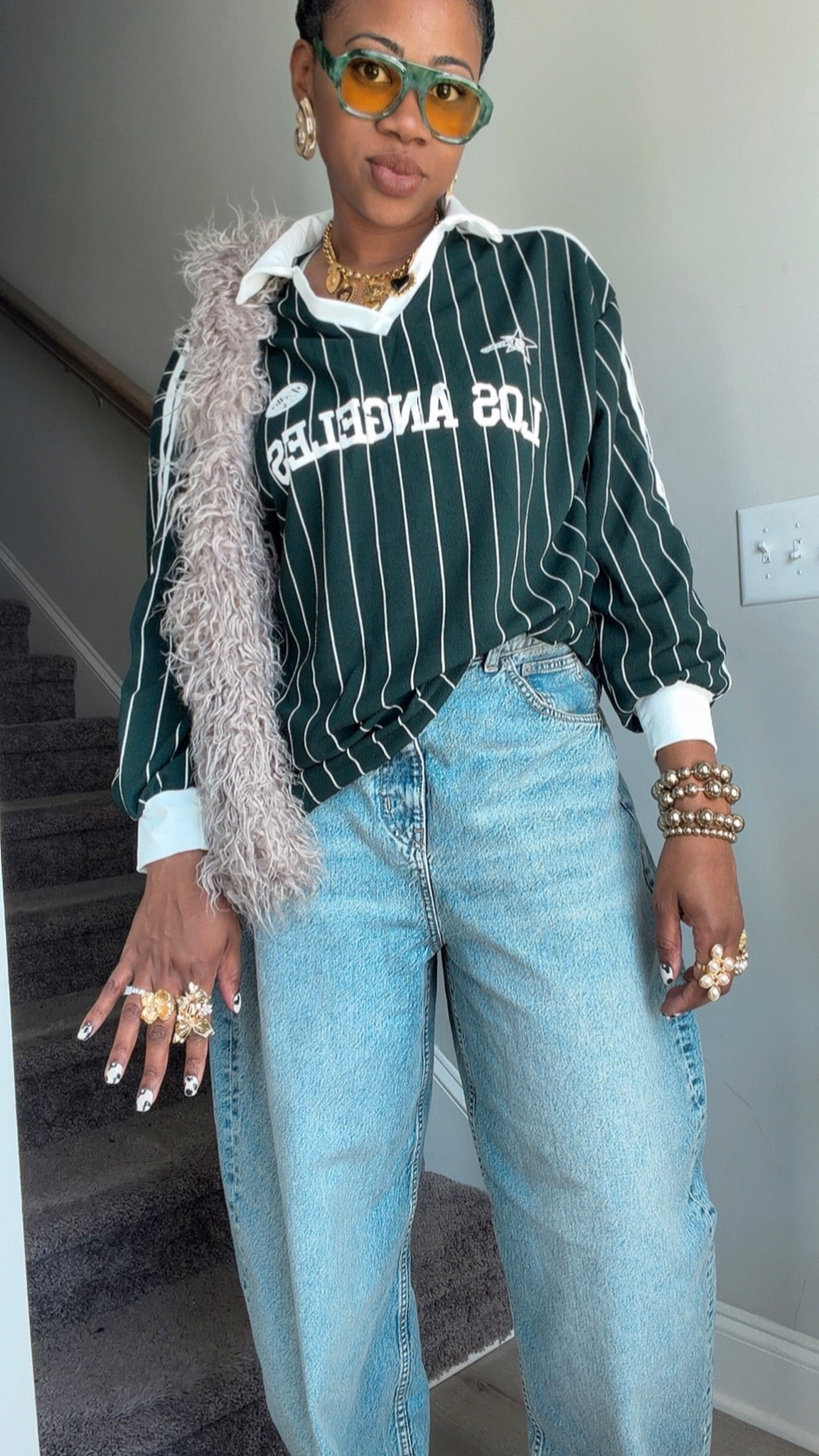 Fall barrel jean outfit #barreljean #fallfashion #momoutfit #casualoutfit #sale#LTKStyleTip 

#LTKFindsUnder50 #LTKCyberWeek