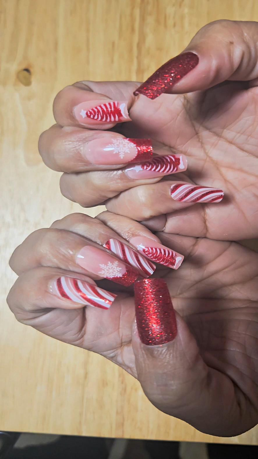 The cutest DIY CHRISTMAS HOLIDAY nail design #ltkChristmas #ltknails

#LTKSeasonal