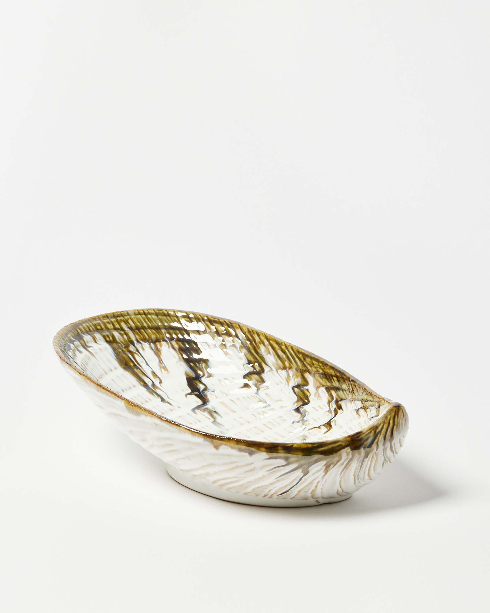 Mussel Shell White Ceramic Objet | Oliver Bonas (Global)