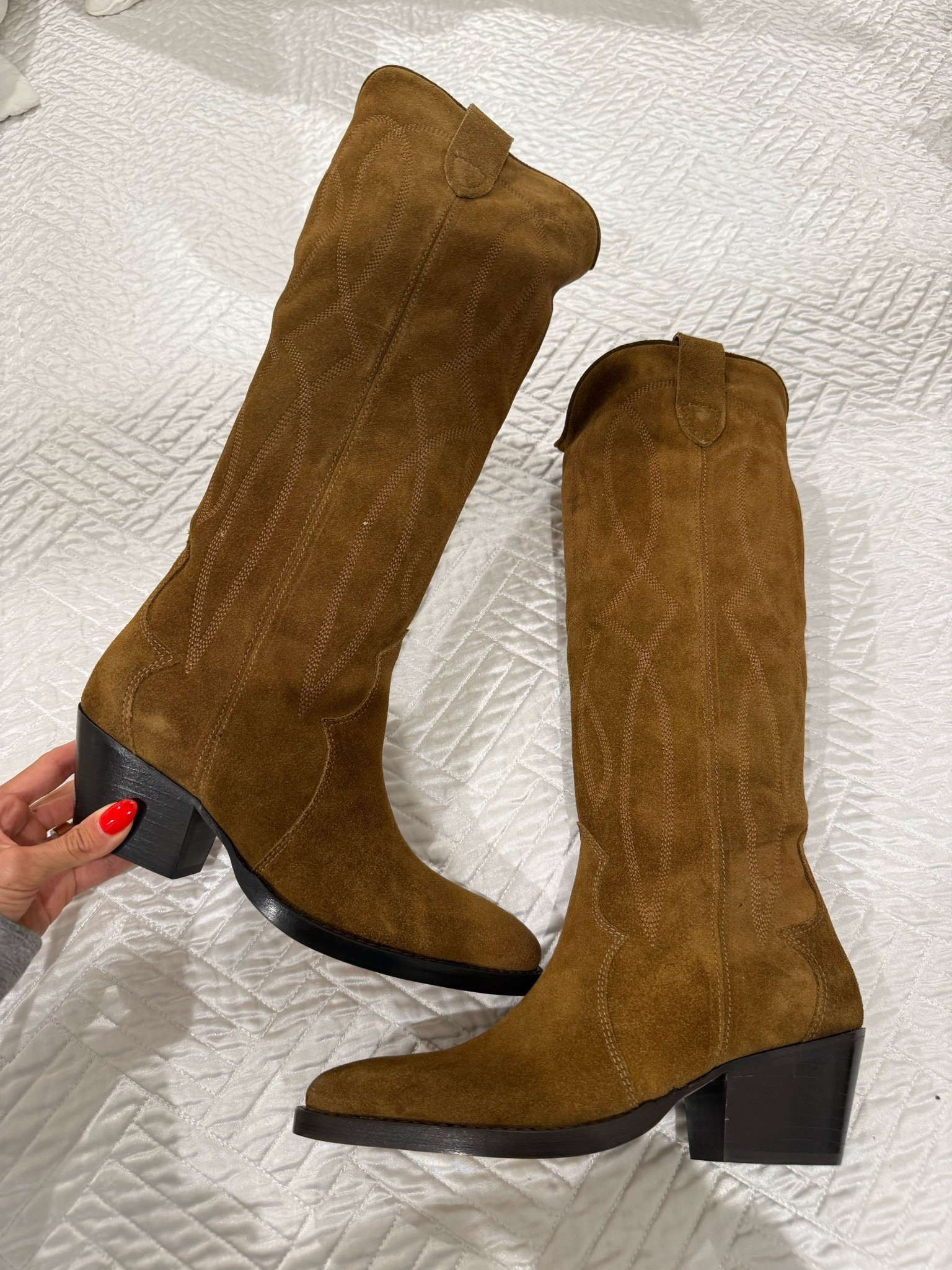 Suede boots on sale that are so great for all year come in a few colors

#LTKSaleAlert