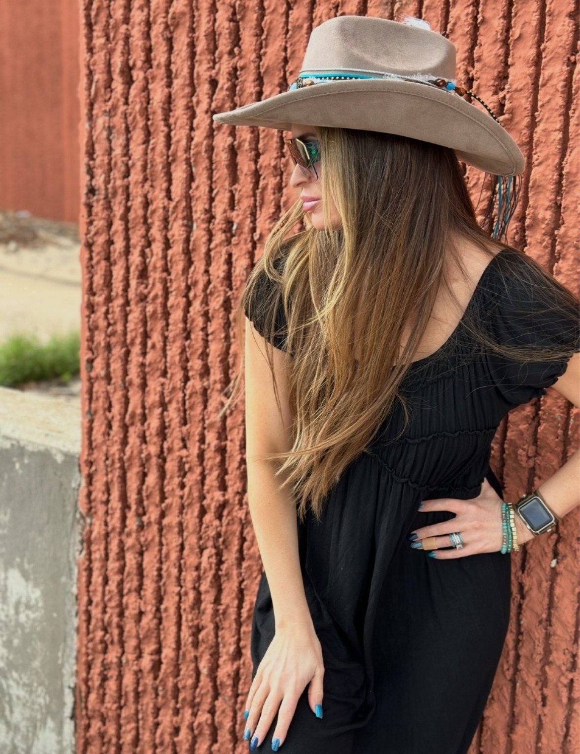 LBD Fall transition 🖤

#LTKselfcare #LTKgrwm #LTKootd