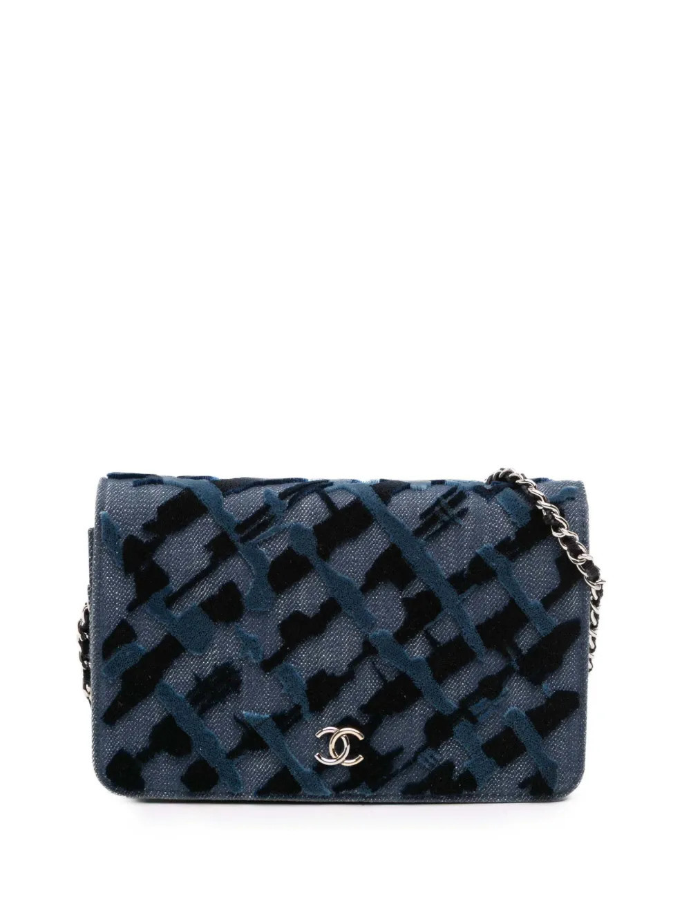 CHANEL Pre-Owned 2017-2018 Denim and Velvet Wallet On Chain crossbody bag - Blue | Farfetch Global