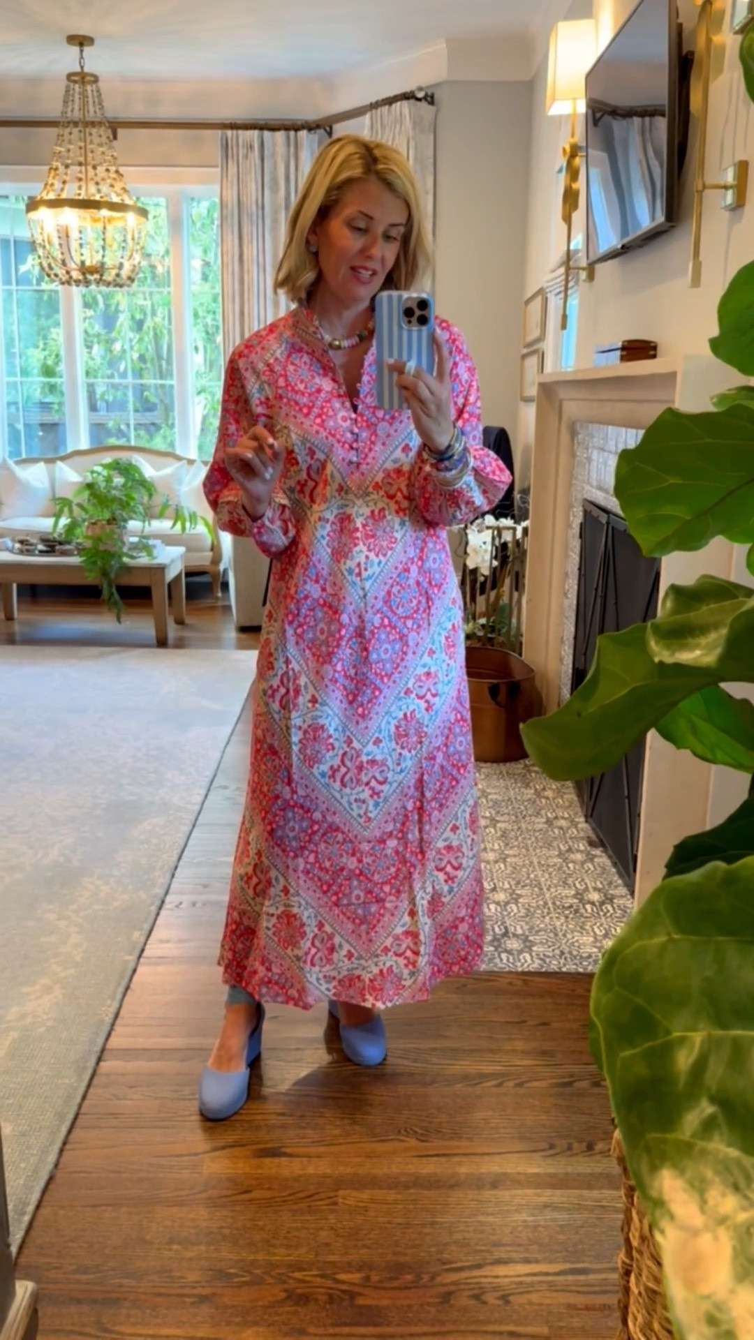 A yes dress if I’ve ever seen one!! I have this print in a top & skirt and yall it’s just gorgeous! I’m in xs & 8 shoe. 
*Use my code Catherine20 on A+B
*Use my code Mixandmatchmadness on Loopy
*Use my code MIXANDMATCH for 20% off at Erin McDermott 

#LTKmomlife #LTKOver40 #LTKdayinmylife