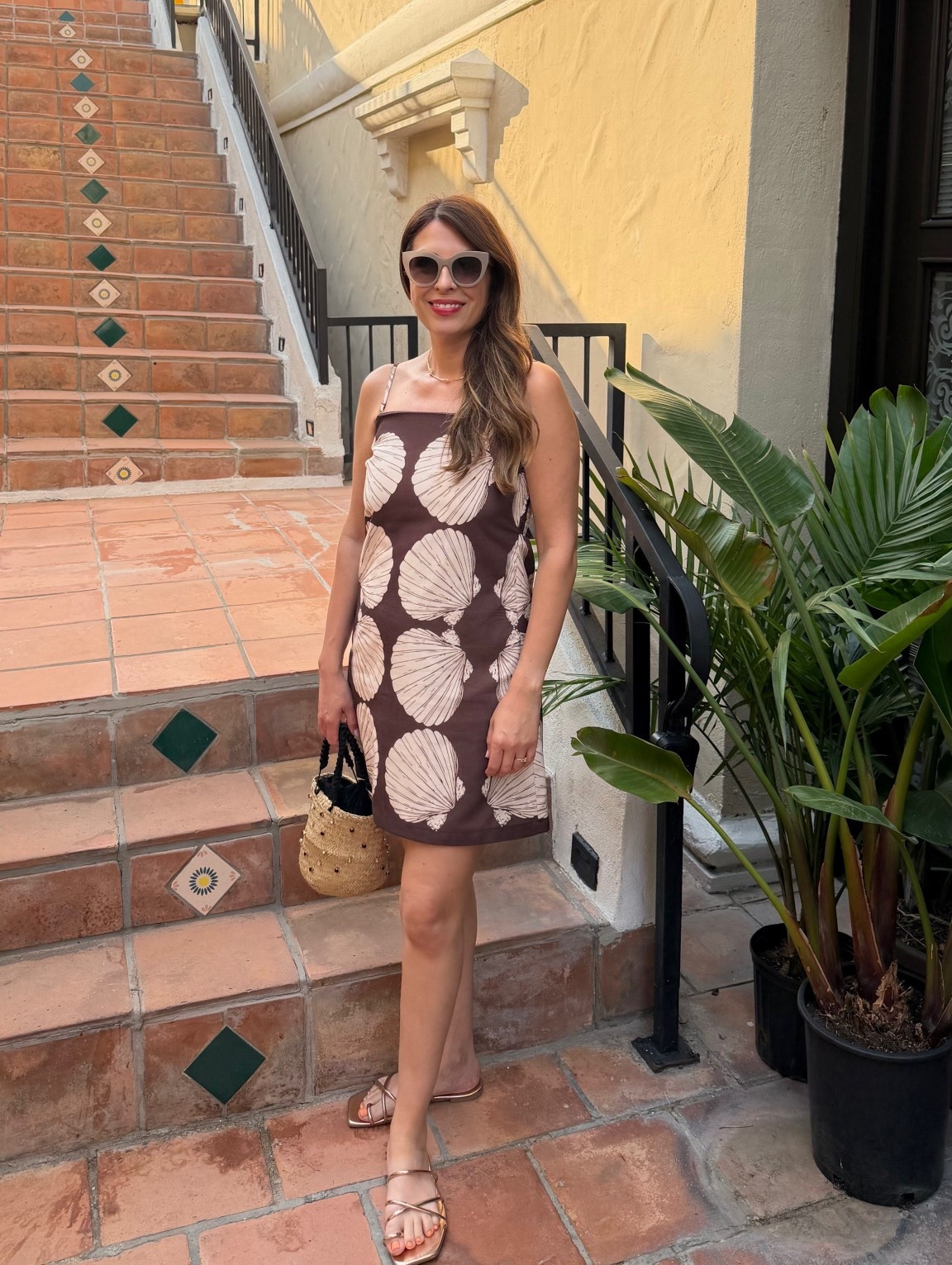 Coastal chic in Newport. 🐚 #newportbeach #california #coastalchic #beachyfashion 

#LTKootd #LTKOver40 #LTKTravel