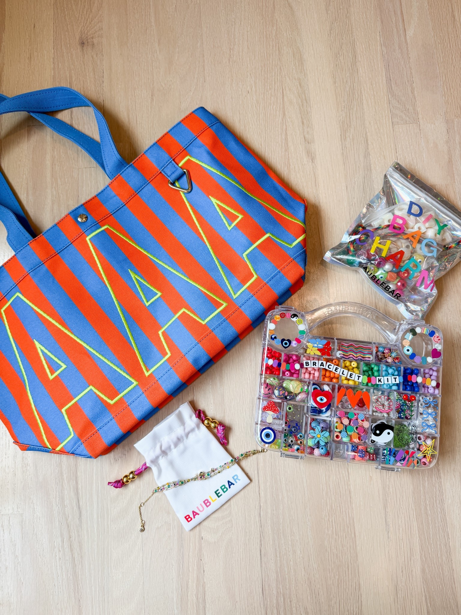 Loving this custom tote and bead sets from BaubleBar

Jewelry / Jewelry kit / Custom bag / Cabana tote 

#LTKKids