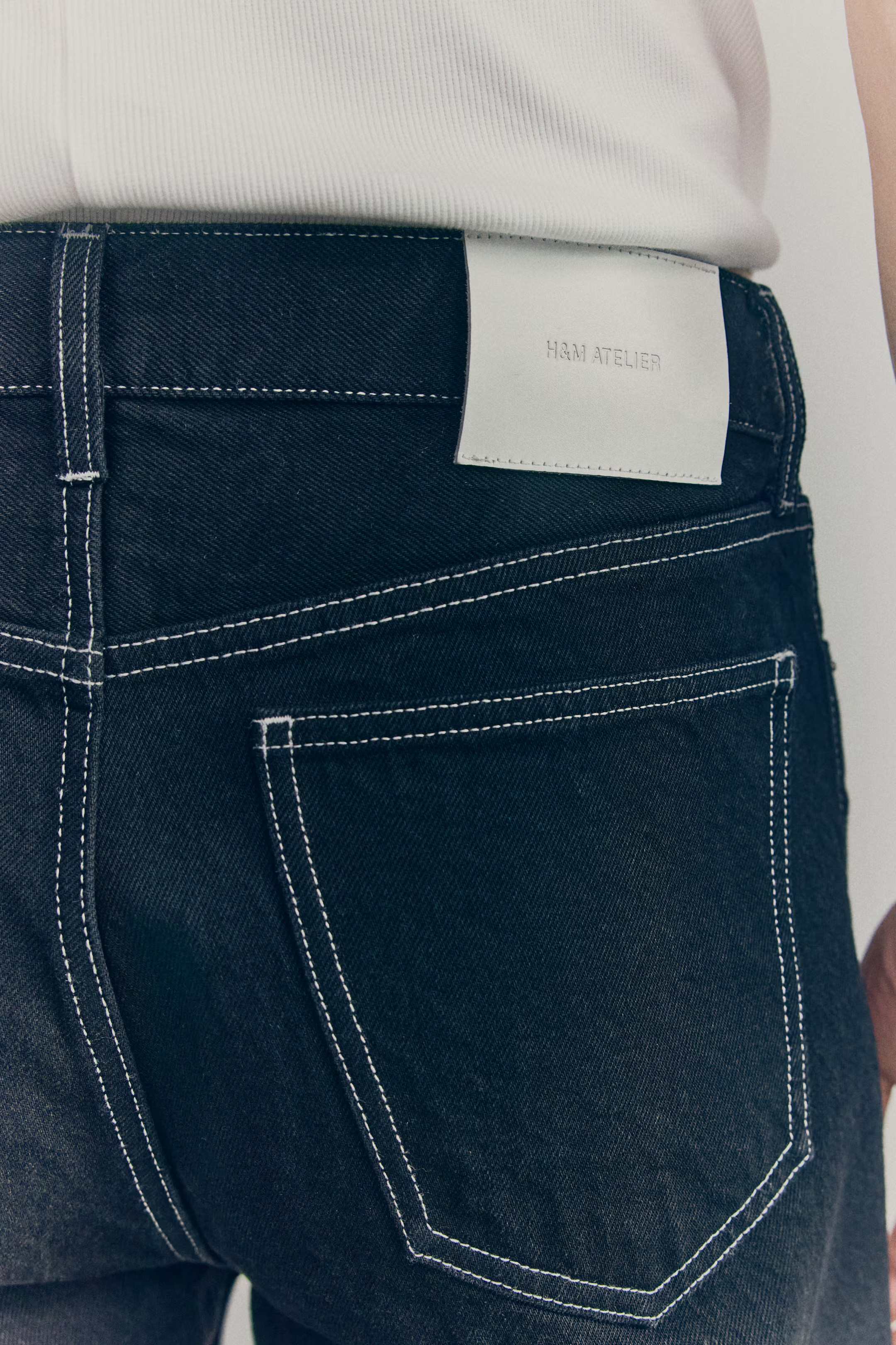 Loose Twisted Jeans | H&M (UK, MY, IN, SG, PH, TW, HK)