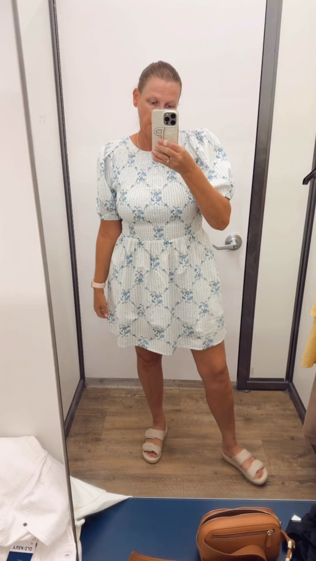 Pretty florals for Spring

Floral dress, minimalist summer dress, neutral outfit idea, effortless everyday style, flattering a line dress, casual chic look, old navy fashion finds, old navy dress, easter dress, summer dress 

#LTKSeasonal #LTKOver40 #LTKootd