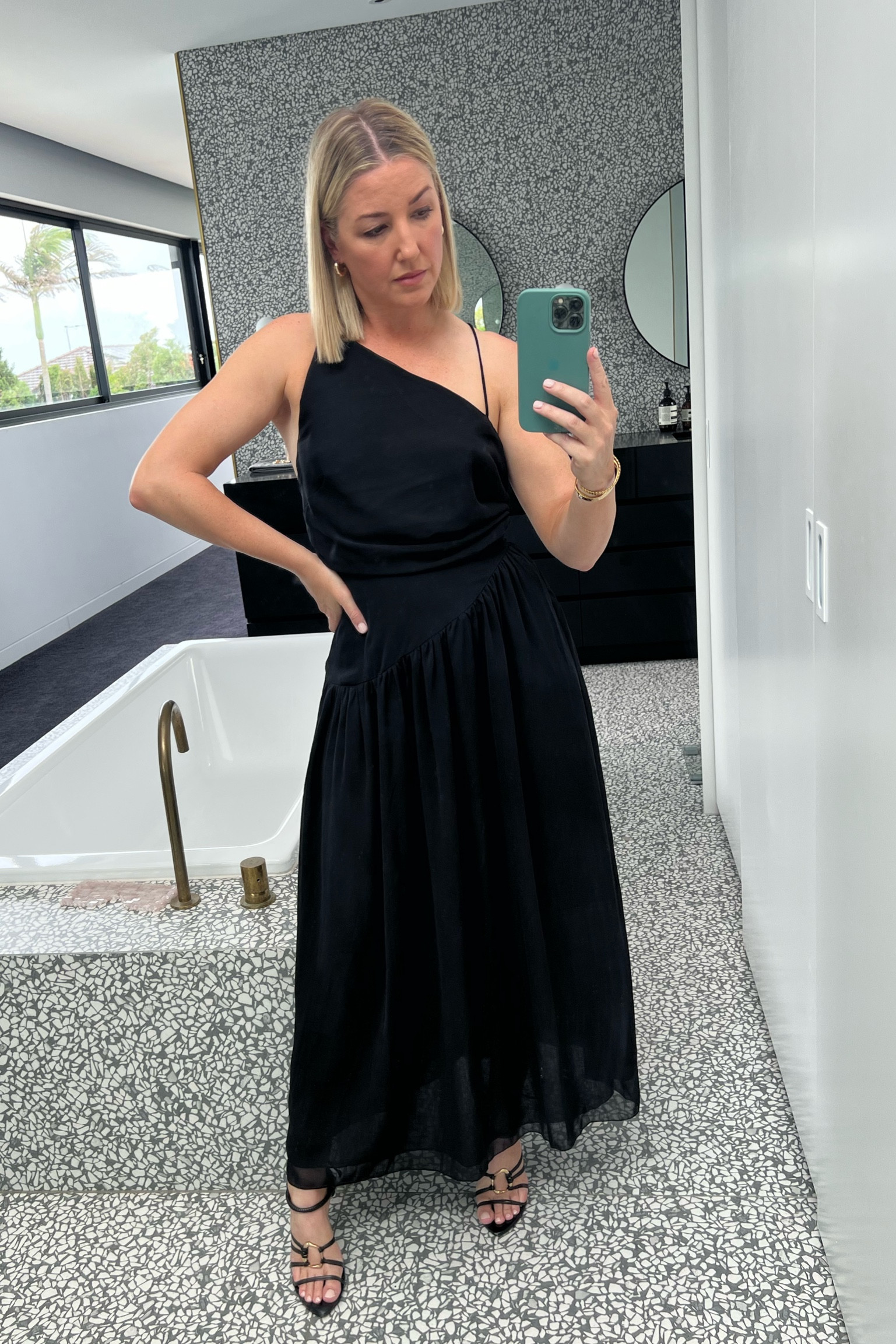 A cute little date night dress 💕💕

Size: 8

#LTKFind #LTKaustralia