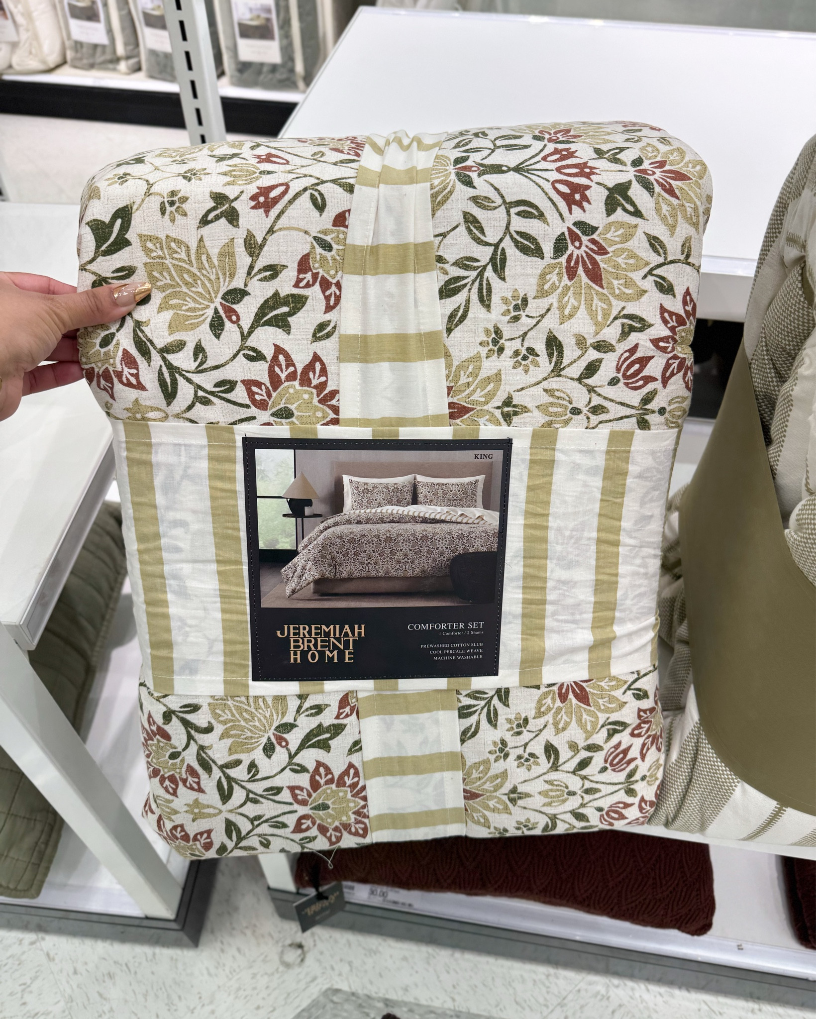 Jeremiah Brent bedding collection at Target

target, home decor, spring decor 
